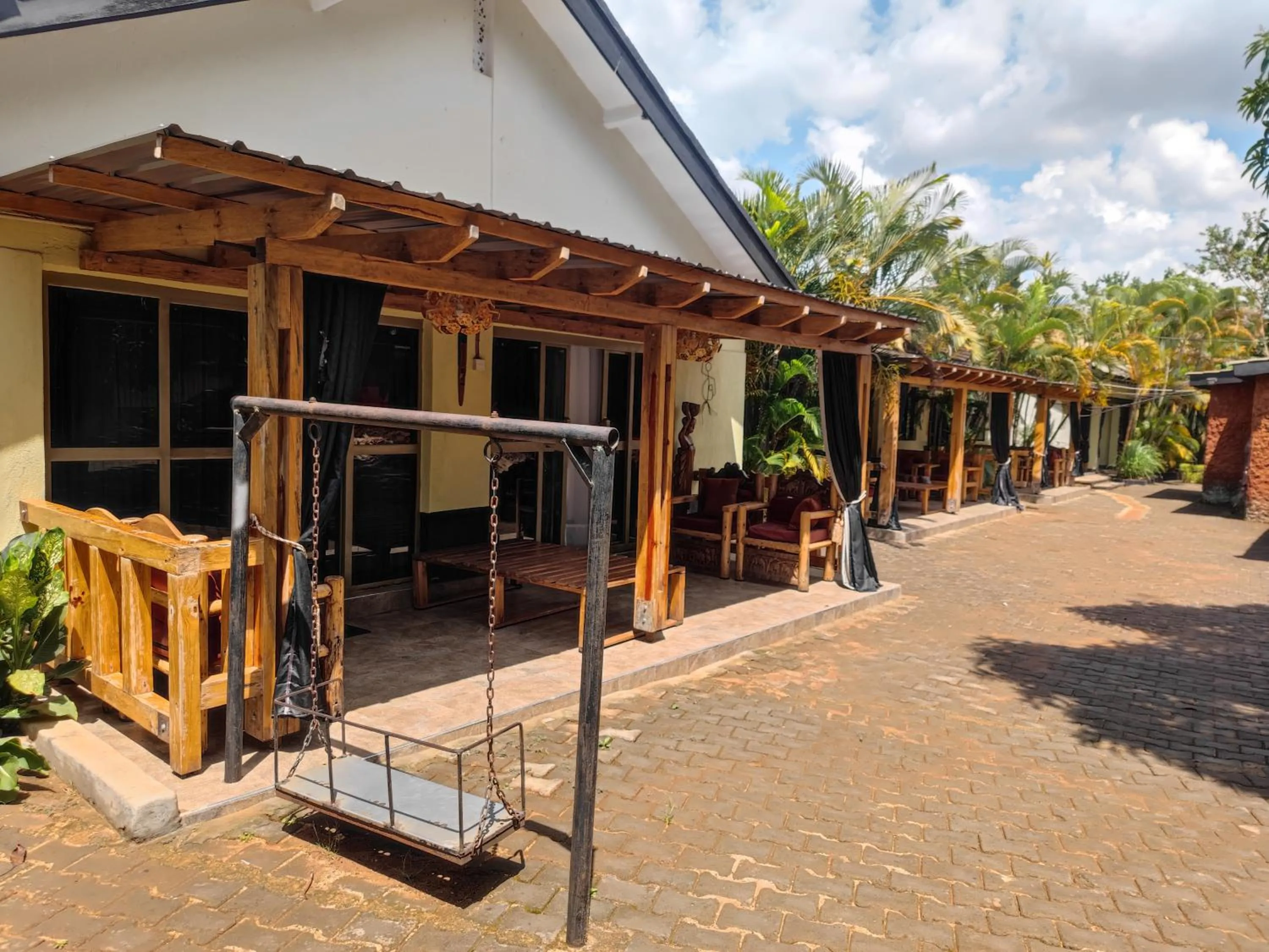 Chel and Vade Cottages