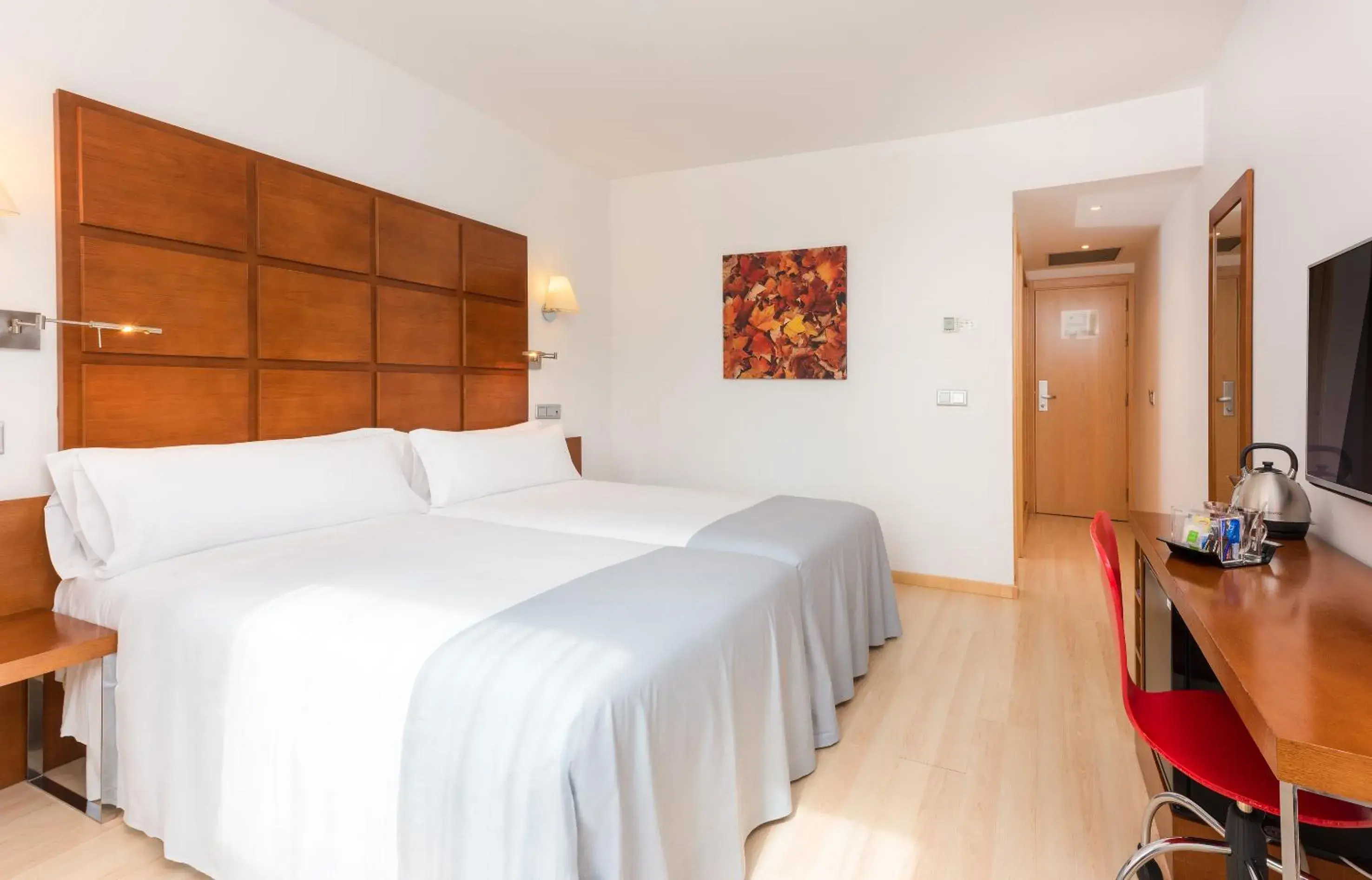 Photo of the whole room, Bed in Hotel Zentral Ave Photo of the whole room, Bed in Hotel Zentral Ave