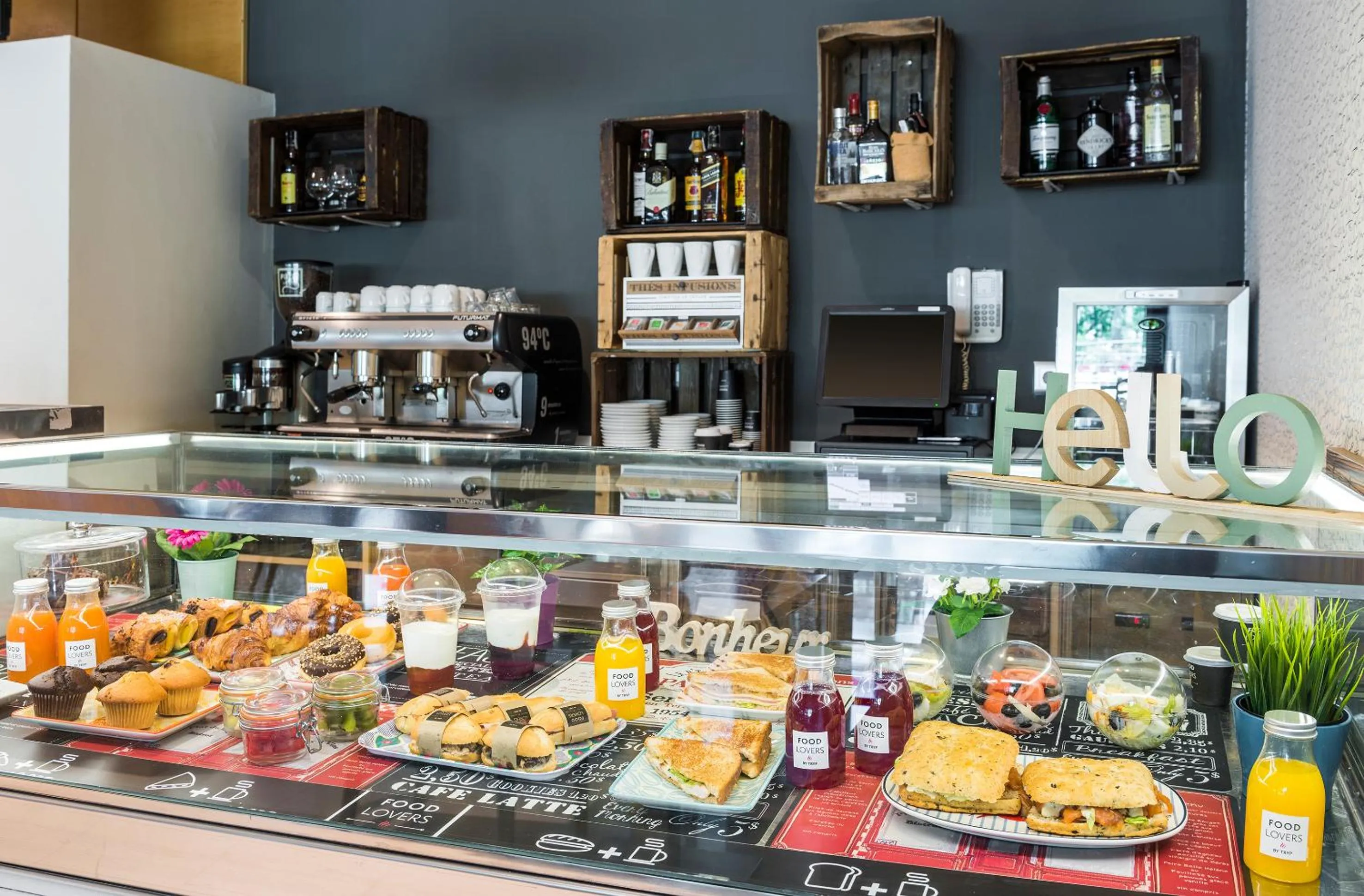 Lounge or bar in Hotel Zentral Ave