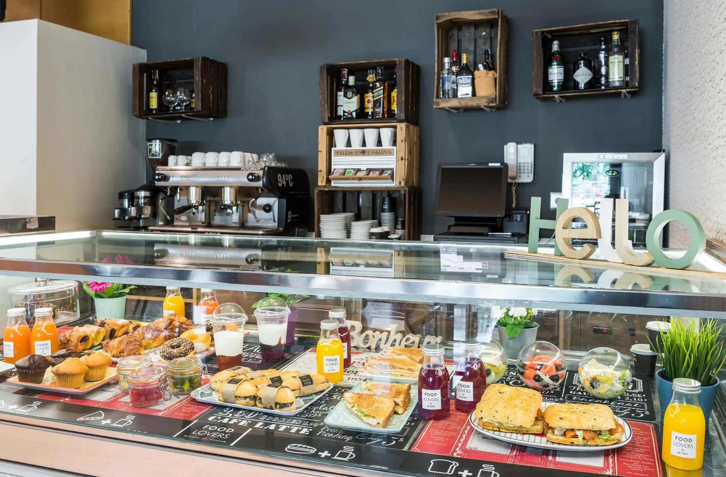 Lounge or bar in Hotel Zentral Ave Lounge or bar in Hotel Zentral Ave