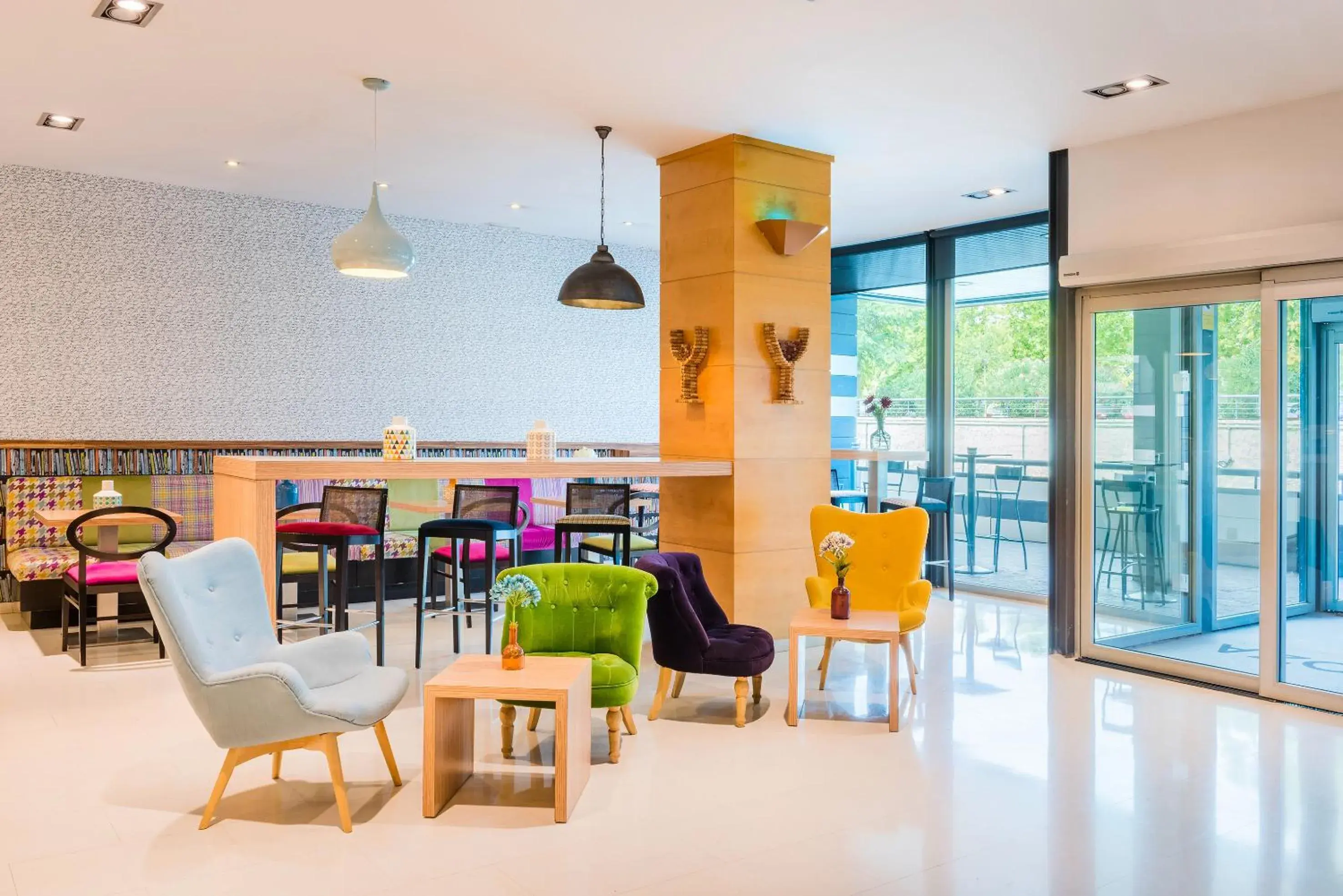 Lounge or bar in Hotel Zentral Ave Lounge or bar in Hotel Zentral Ave