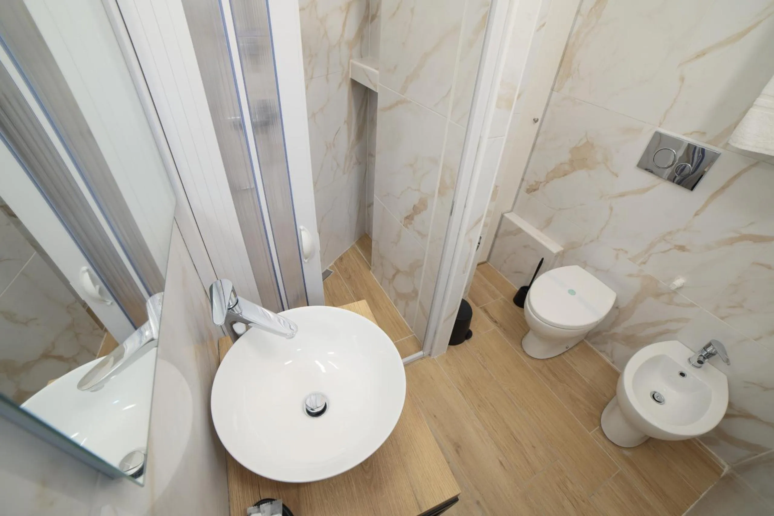 Shower in GREEN - Bed and Breakfast a Castrovillari