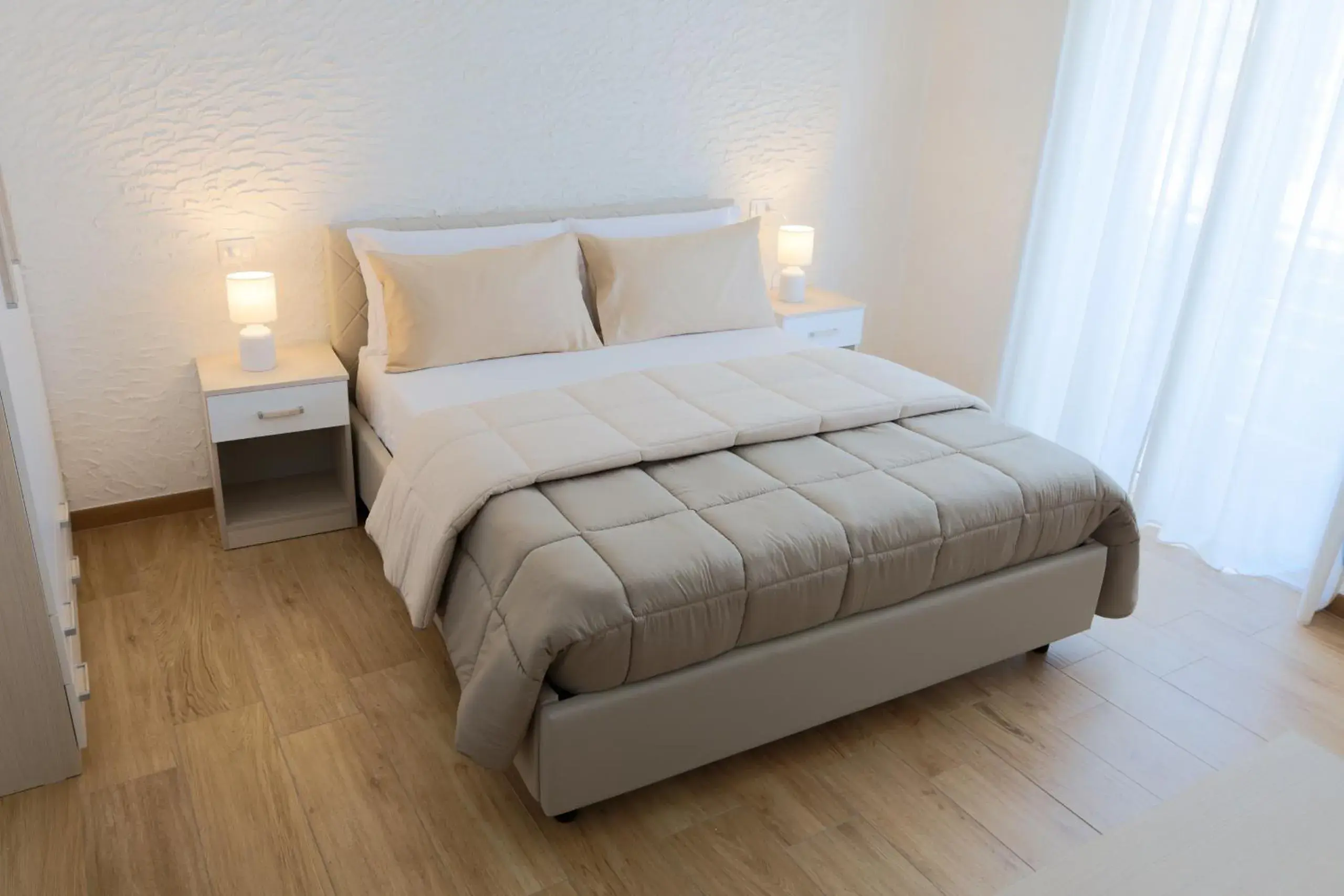 Double Room with Private Bathroom in GREEN - Bed and Breakfast a Castrovillari Double Room with Private Bathroom in GREEN - Bed and Breakfast a Castrovillari