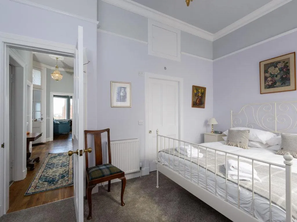 Property building, Bed in Seafield