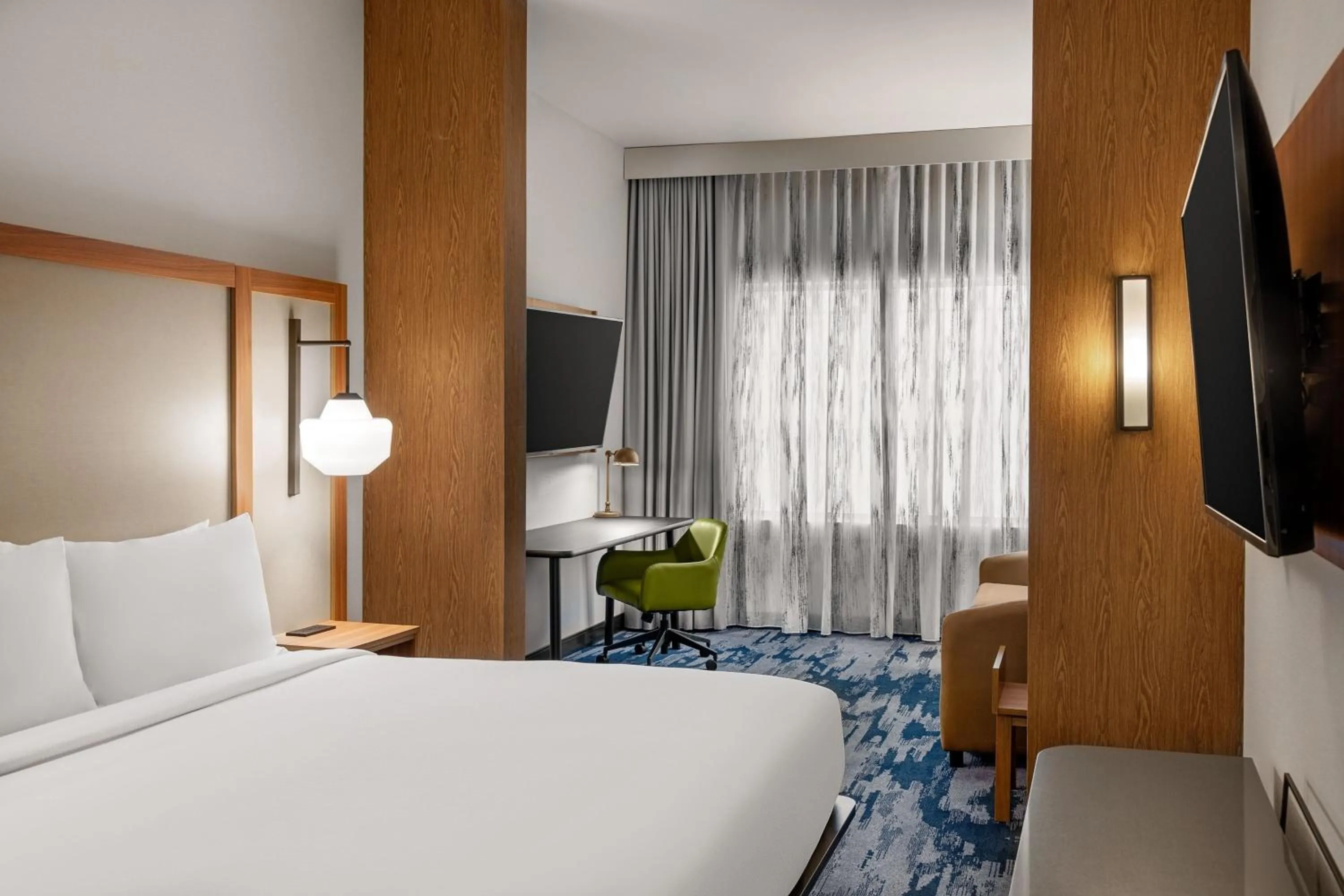 Bedroom, Bed in Fairfield Inn & Suites Austin Downtown