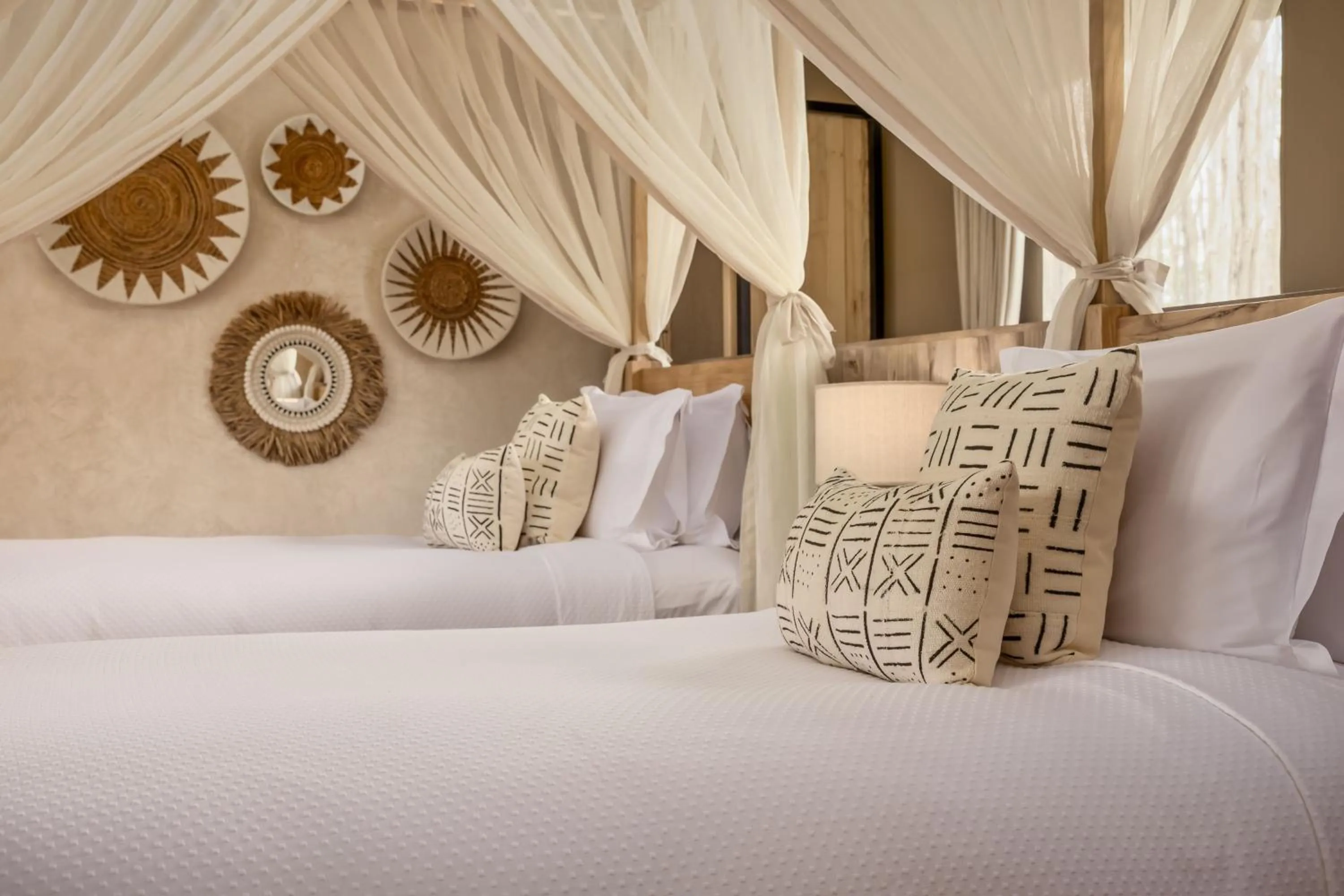 Bedroom, Bed in JW Marriott Masai Mara Lodge