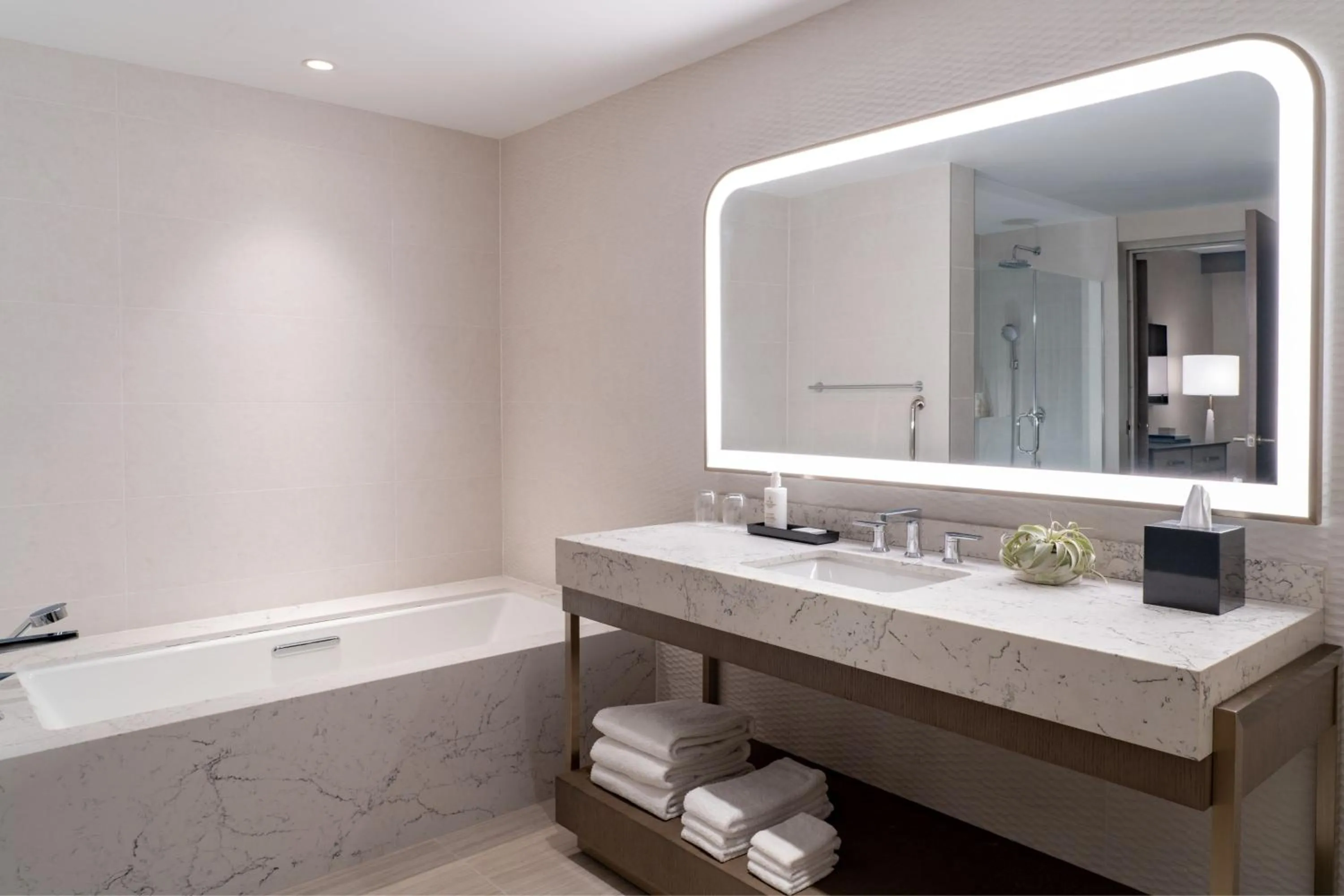 Bathroom in JW Marriott Clearwater Beach Resort & Spa