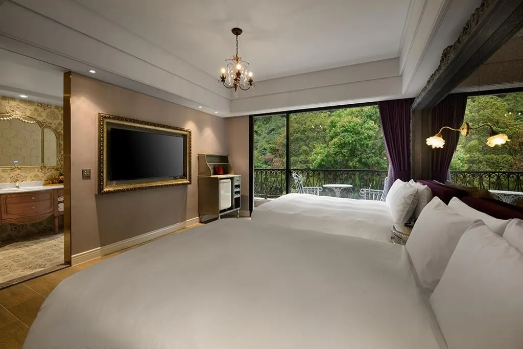 Bed in 格拉斯行館 Grasse Grace Manor 苗栗唯一SLH會員