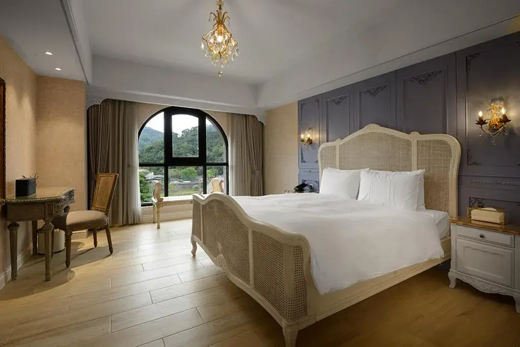 Bed in 格拉斯行館 Grasse Grace Manor 苗栗唯一SLH會員 Bed in 格拉斯行館 Grasse Grace Manor 苗栗唯一SLH會員