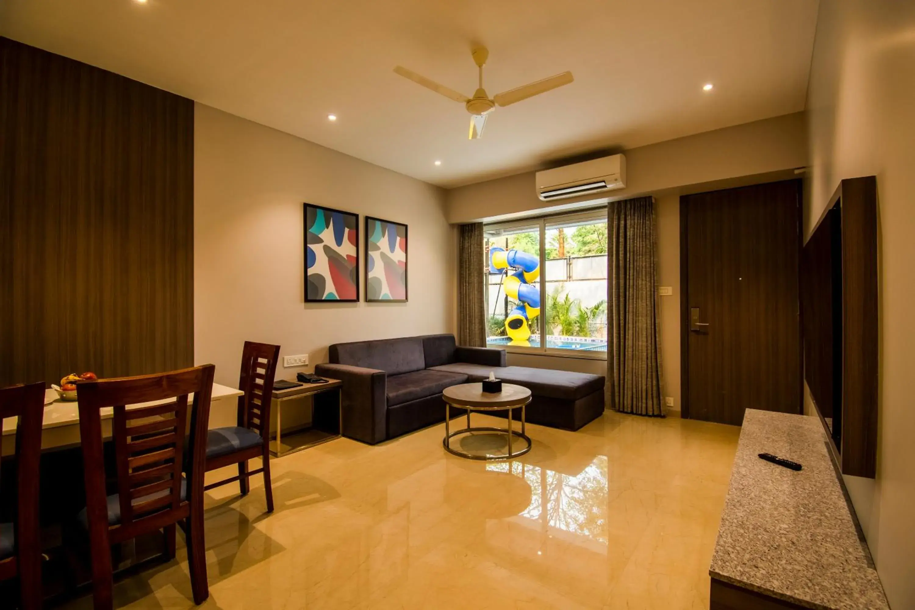 Living room in Meritas Aura Resort Living room in Meritas Aura Resort