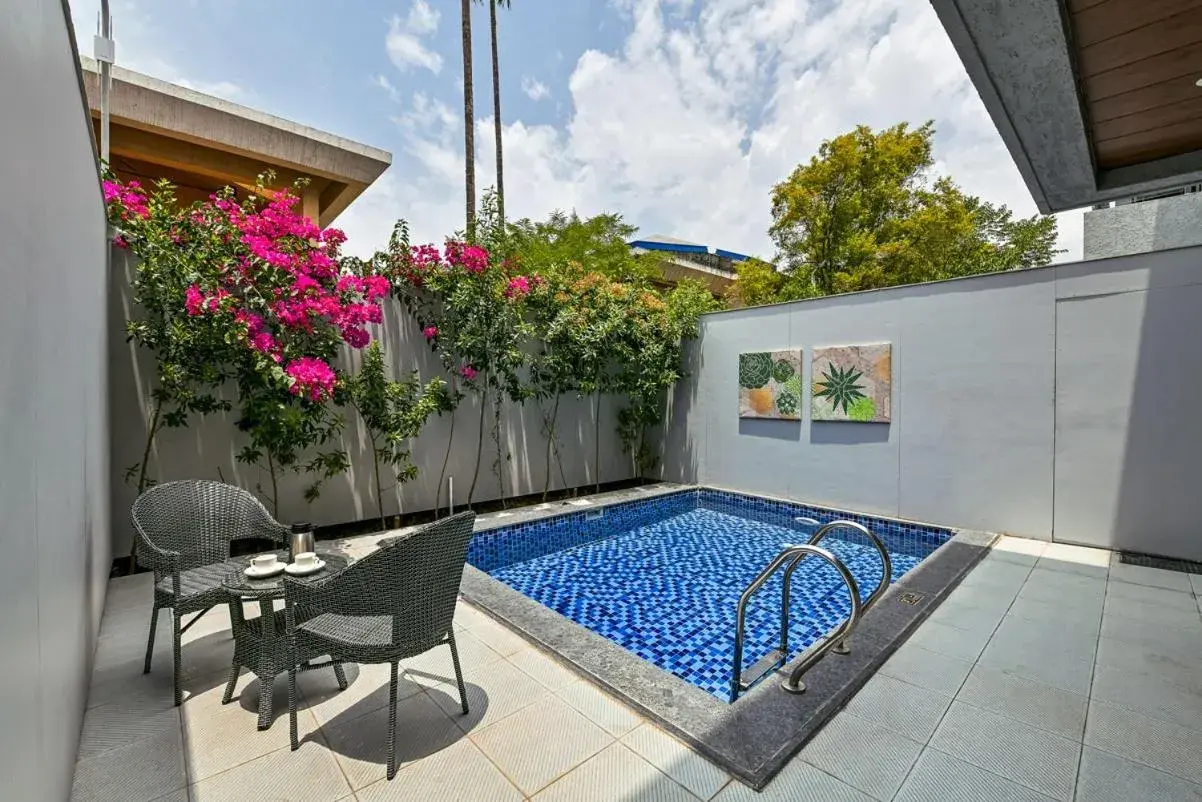 Pool view in Meritas Aura Resort Pool view in Meritas Aura Resort