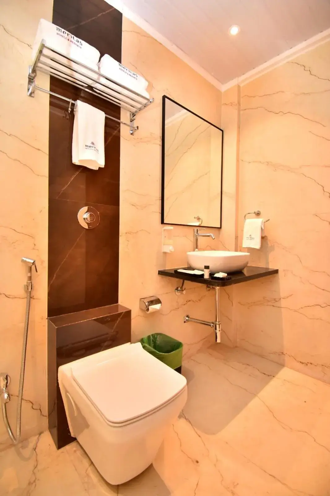 Shower in Meritas Aura Resort Shower in Meritas Aura Resort