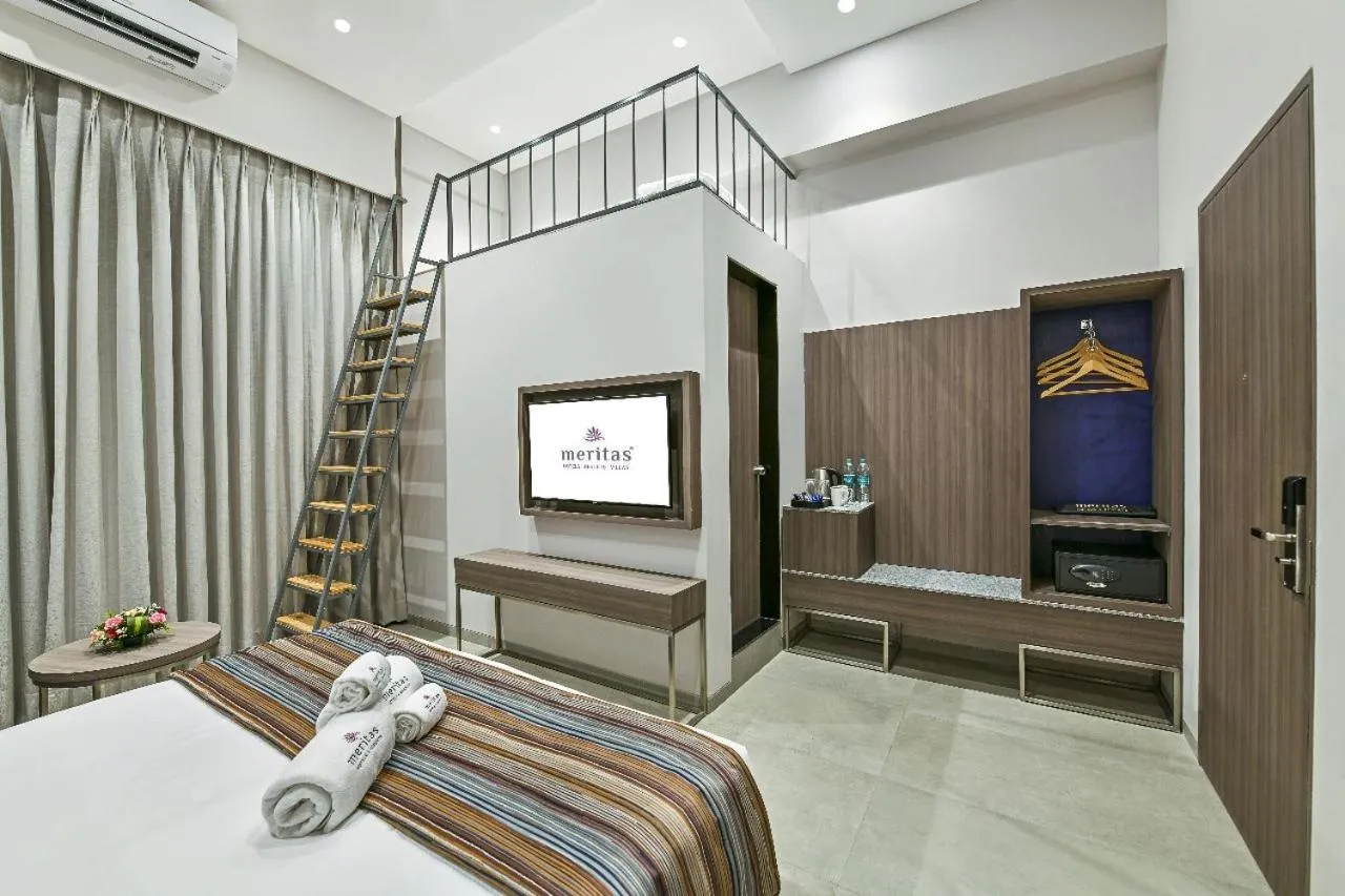 Bed in Meritas Aura Resort