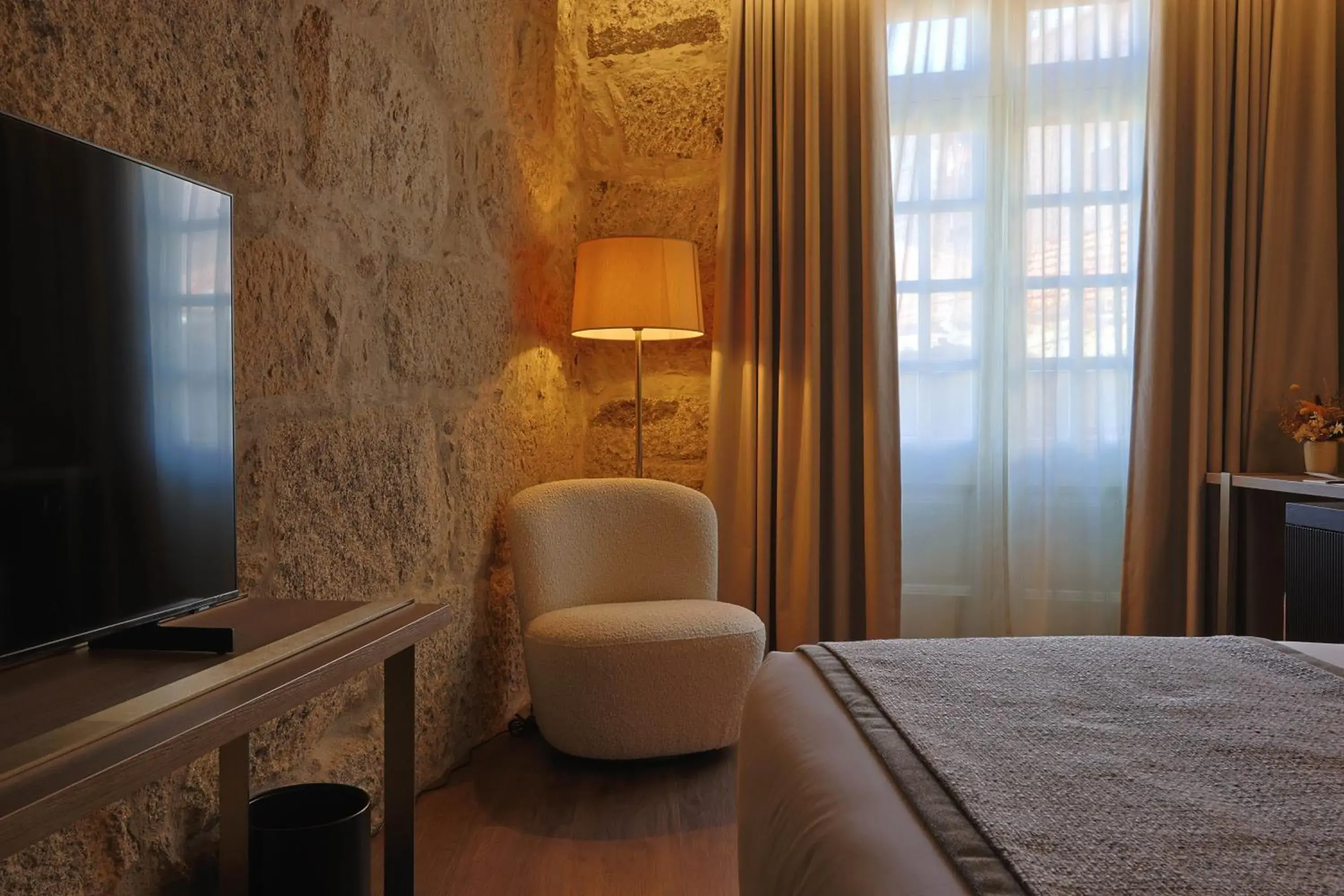 Bedroom, Bed in Timbre Virtudes Bedroom, Bed in Timbre Virtudes