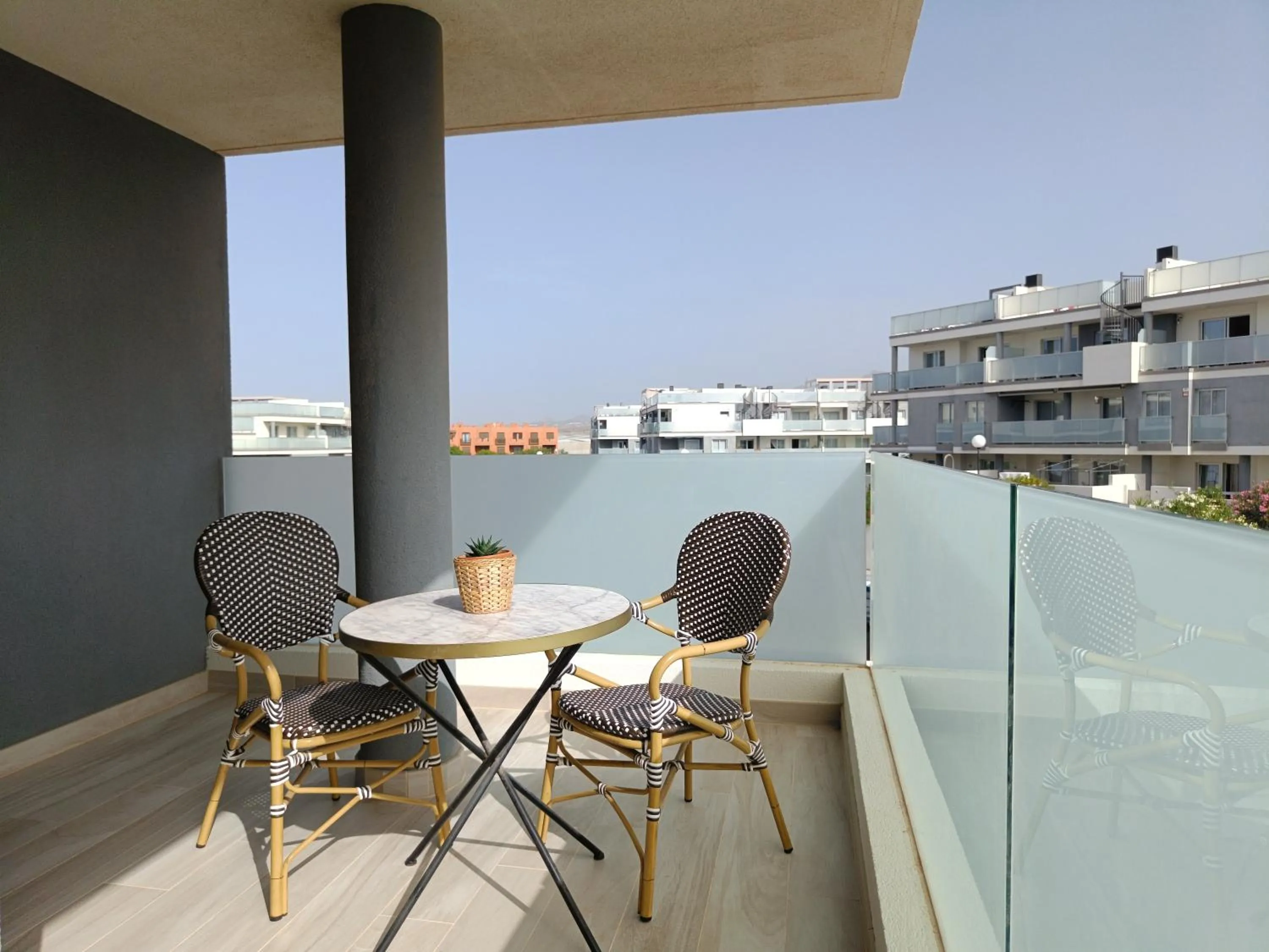 Balcony/Terrace in Amplio y cómodo apartamento.