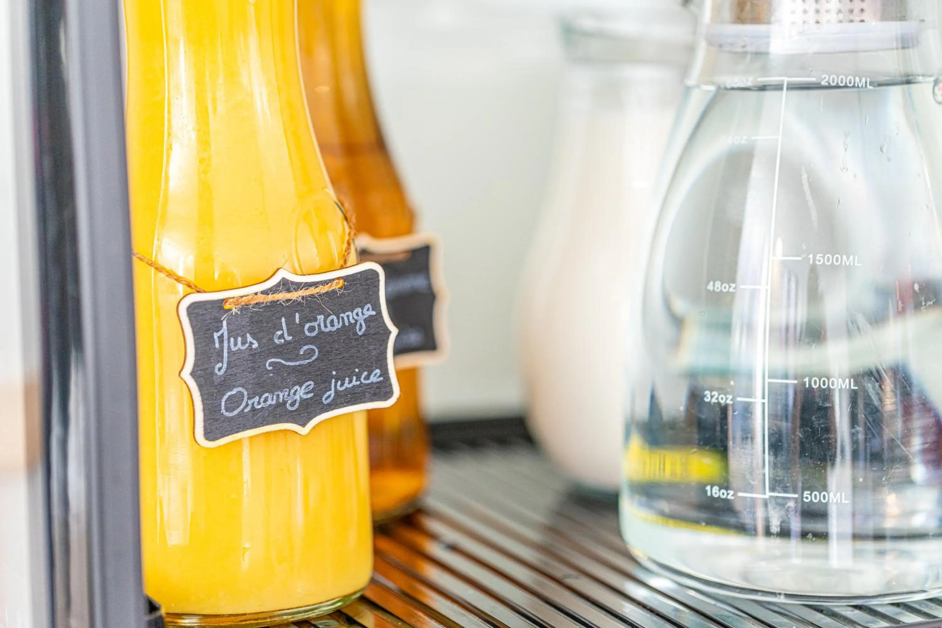 Buffet breakfast in Montempô Appart'Hôtel Toulouse Cité Internationale