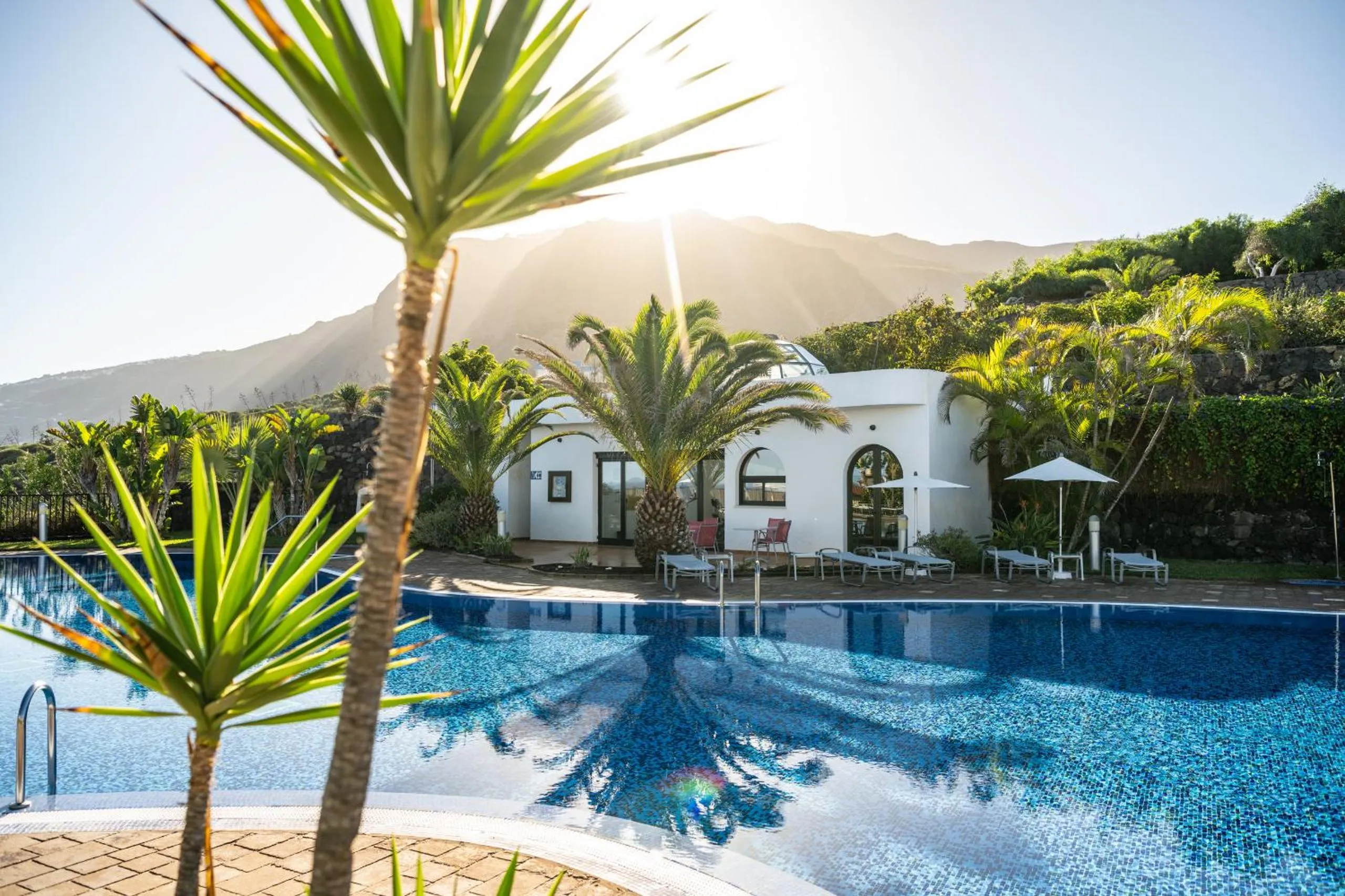 Mountain view in Luz Del Mar