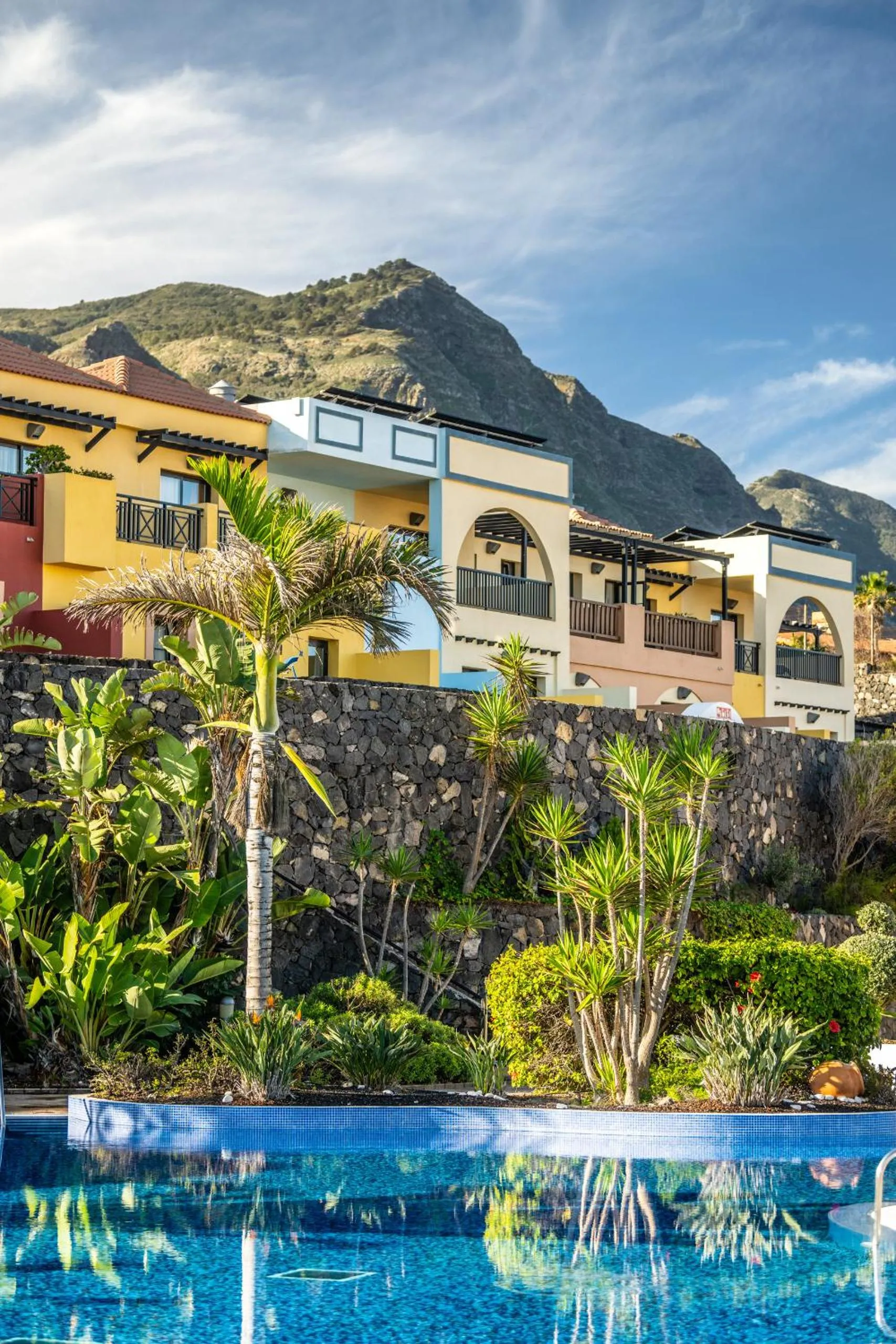 Mountain view in Luz Del Mar