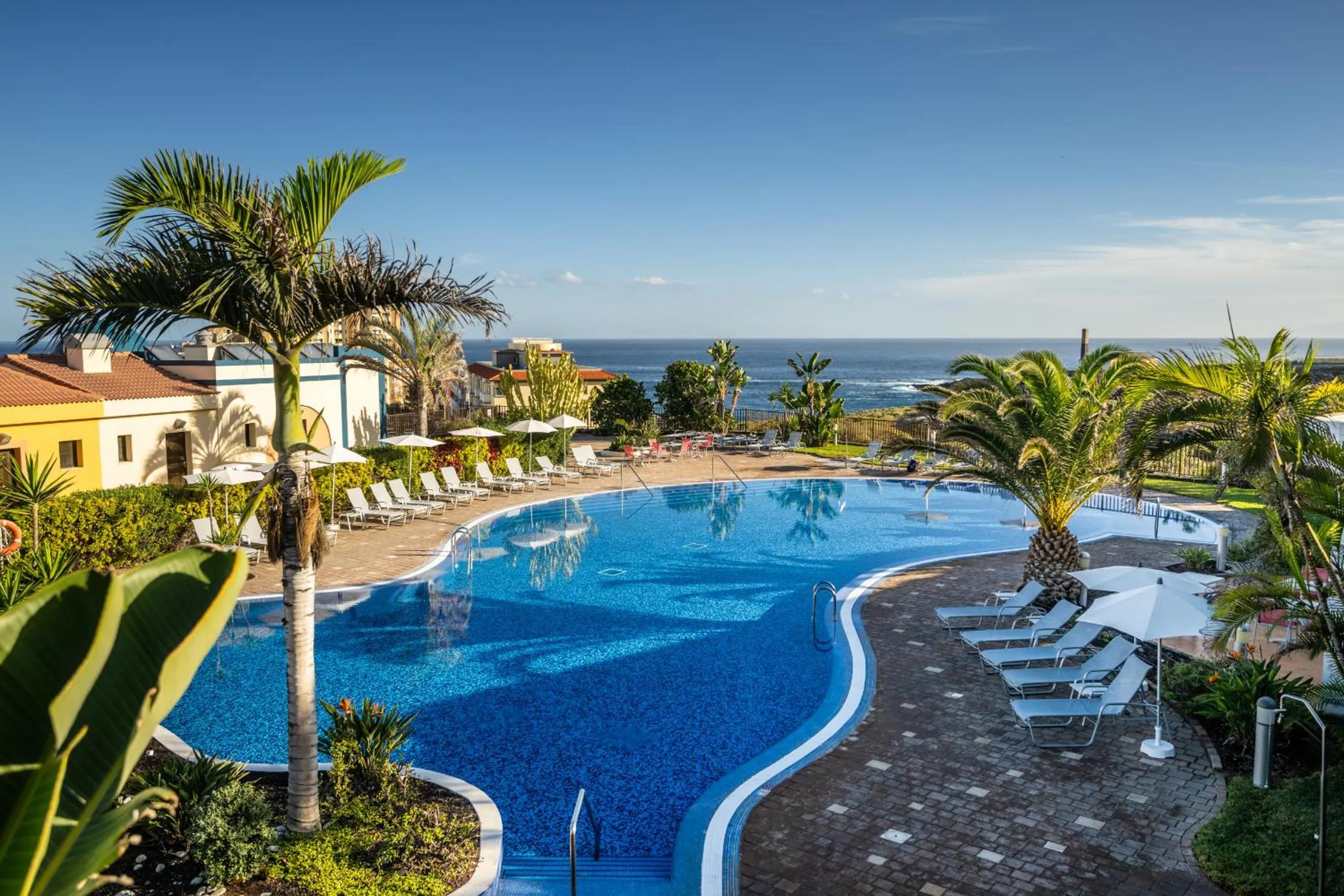 Pool view in Luz Del Mar
