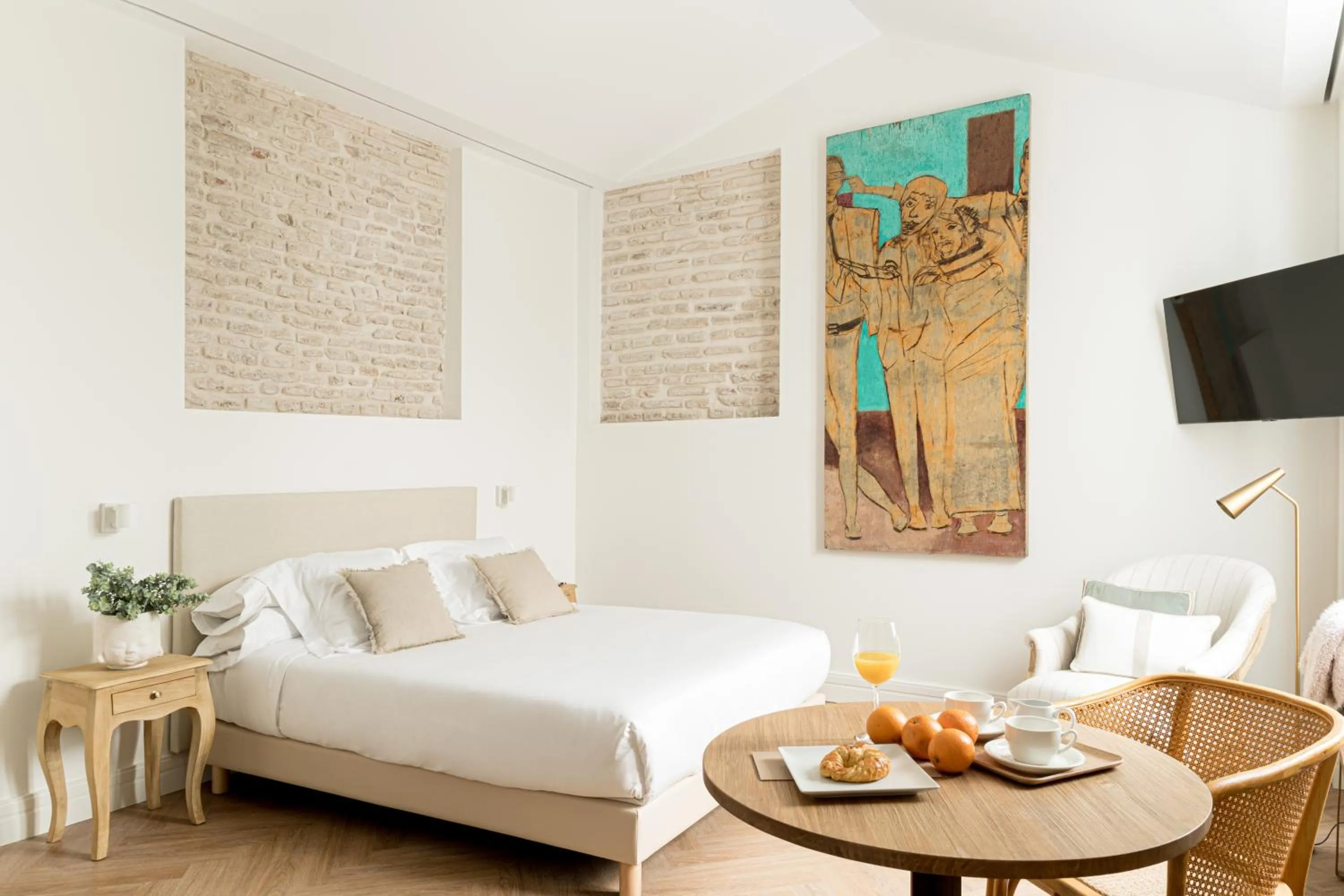 Bed in Mylu Suites by Puerta Catedral