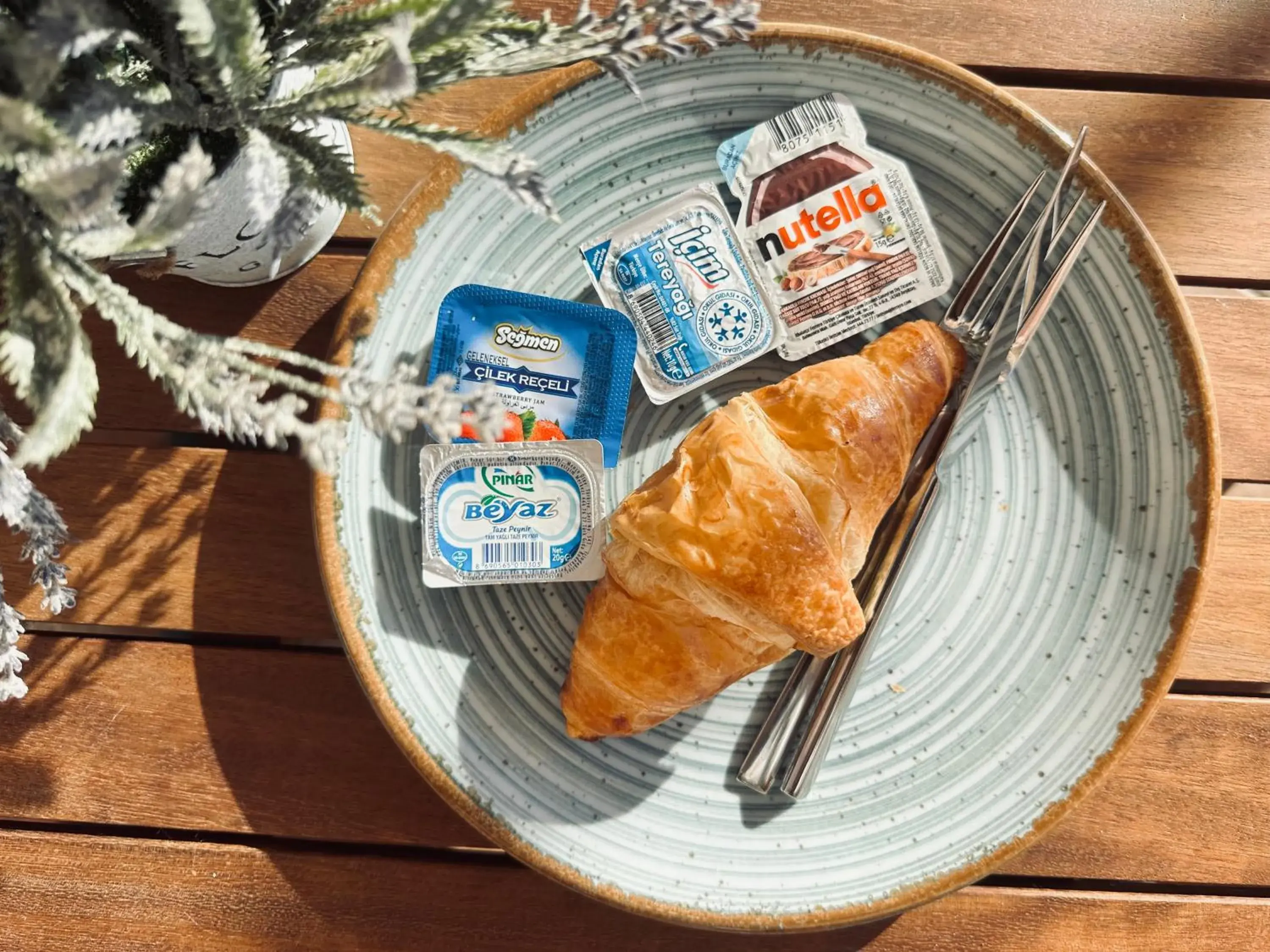 Breakfast in Just Inn City Breakfast in Just Inn City