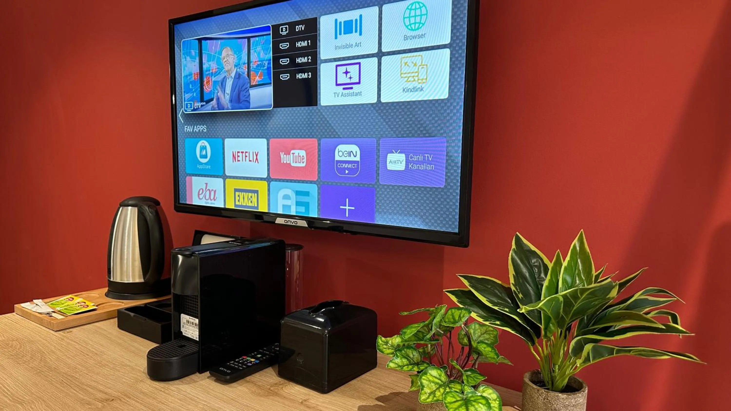 TV and multimedia in Just Inn City