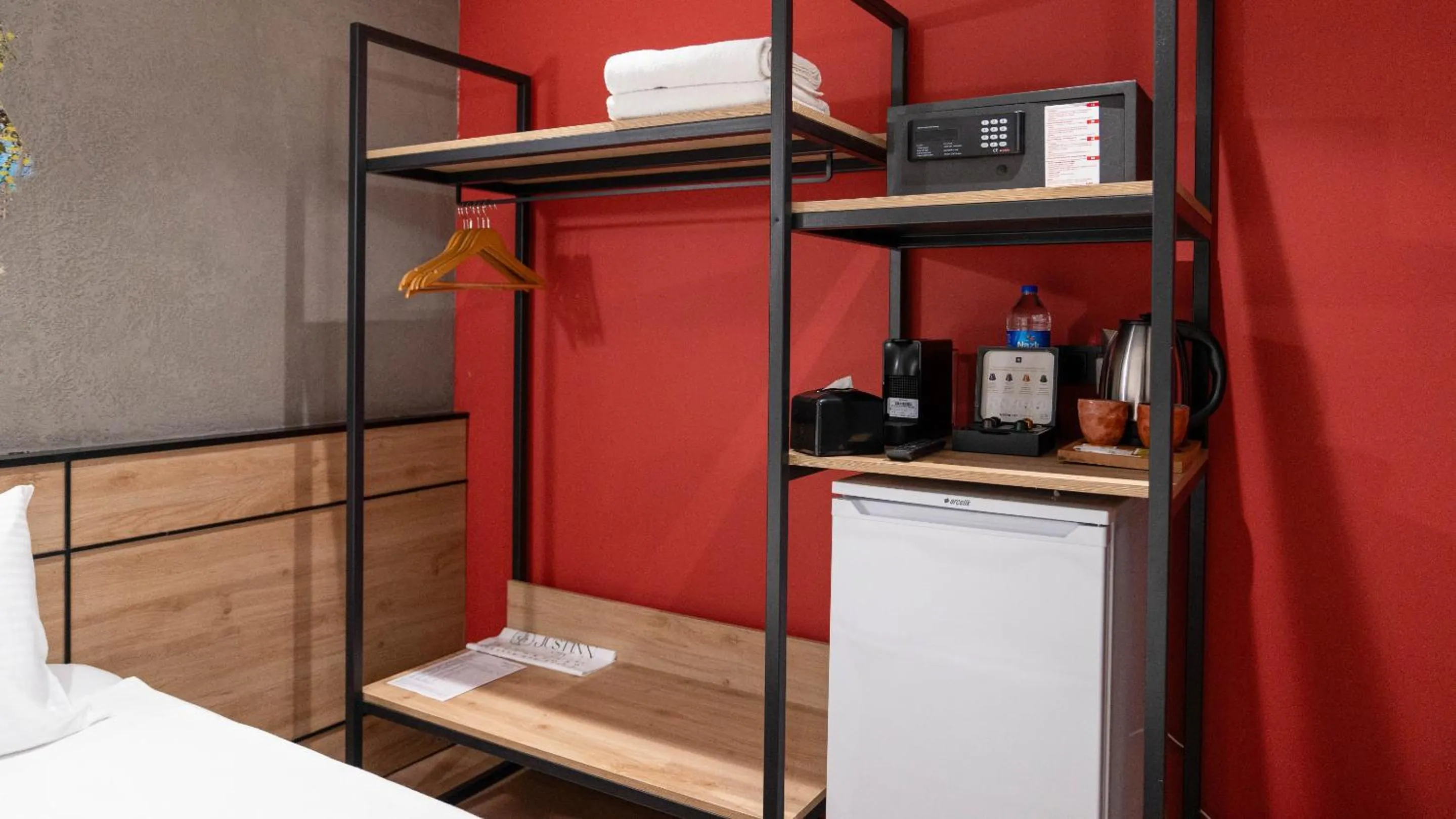 Coffee/tea facilities, Bed in Just Inn City