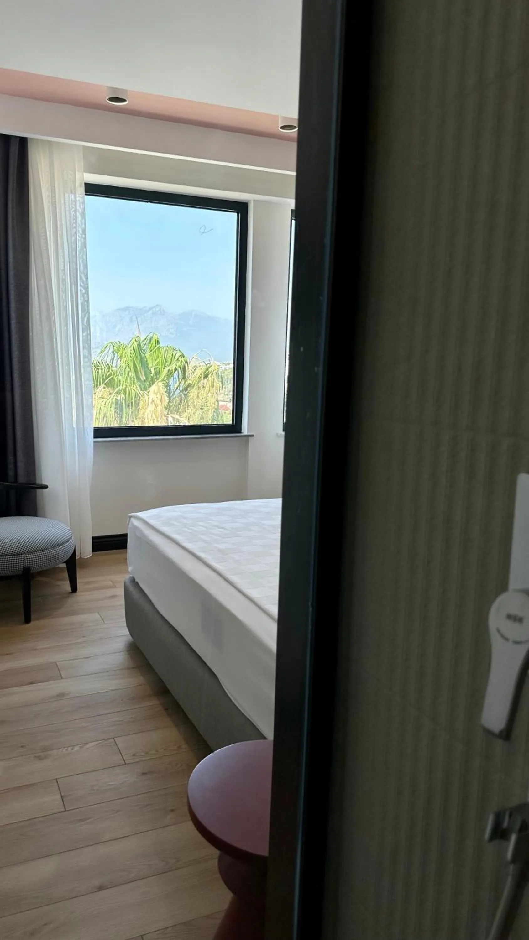 Shower, Bed in Just Inn City