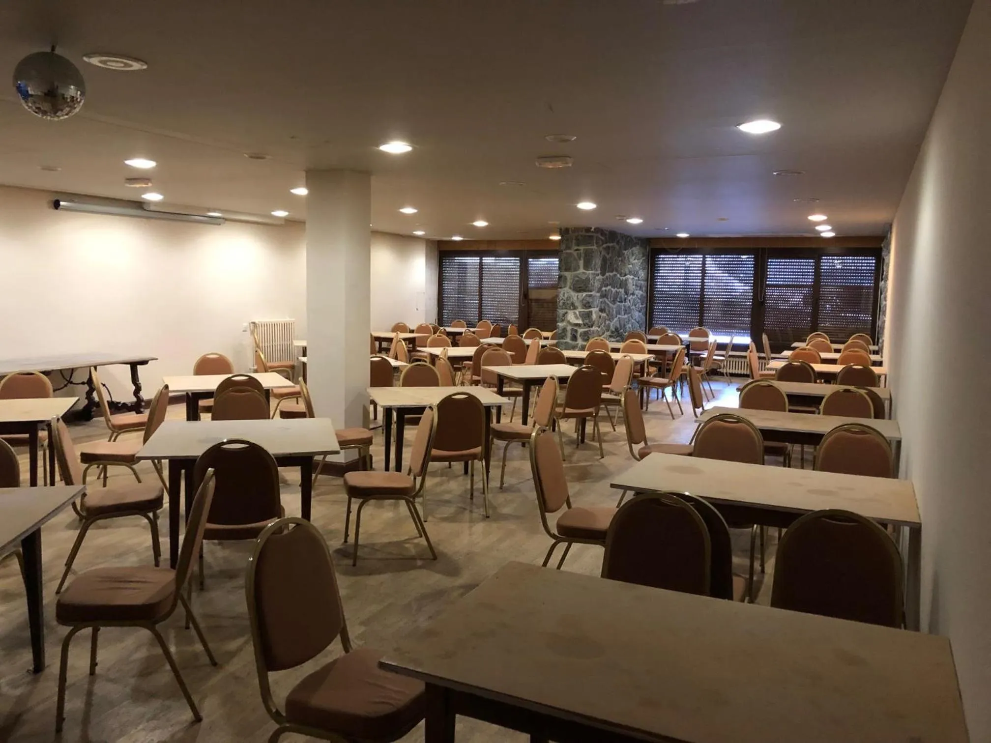 Seating area in SNÖ Hotel Formigal