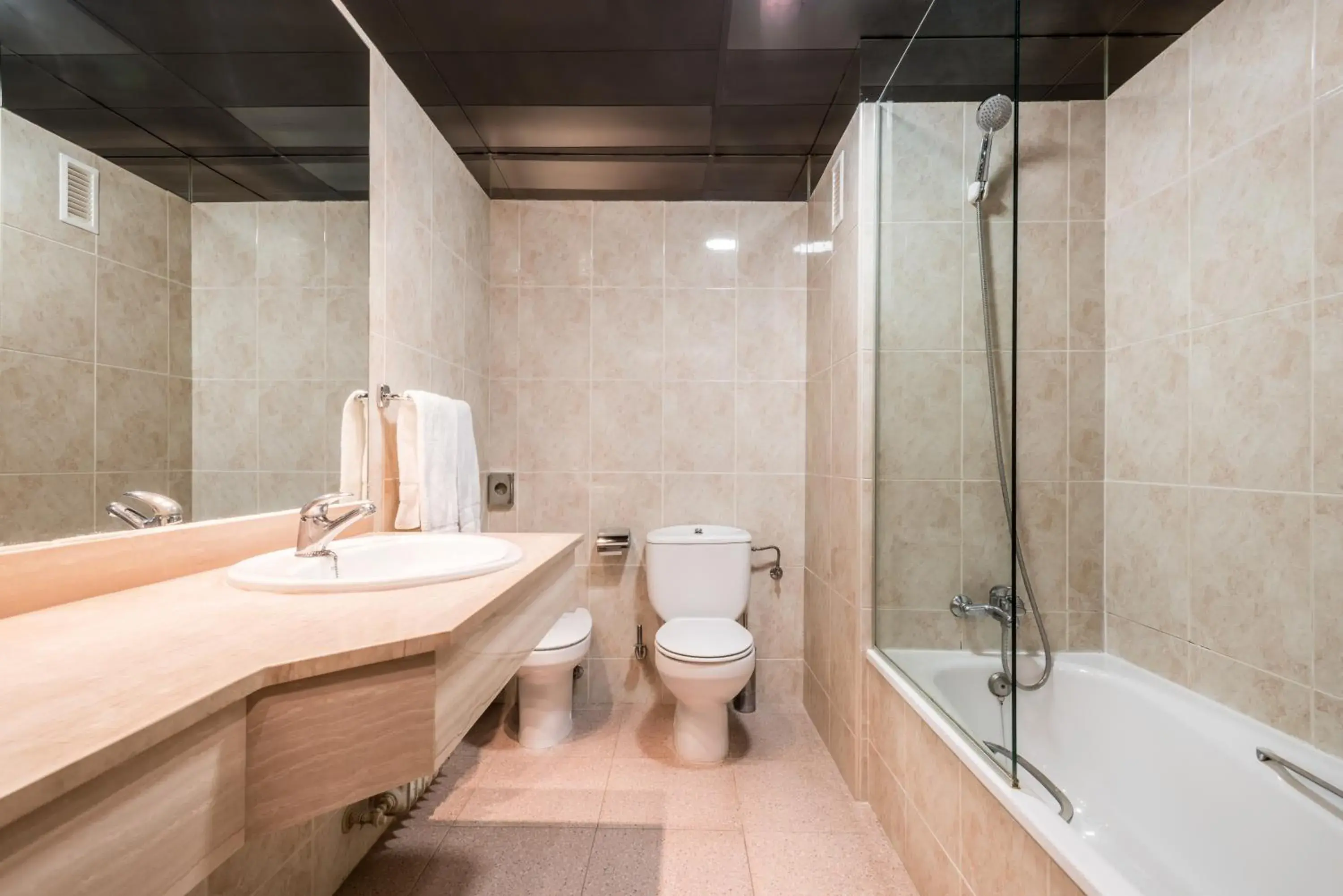 Standard Twin Room in Snö Hotel Formigal Standard Twin Room in Snö Hotel Formigal