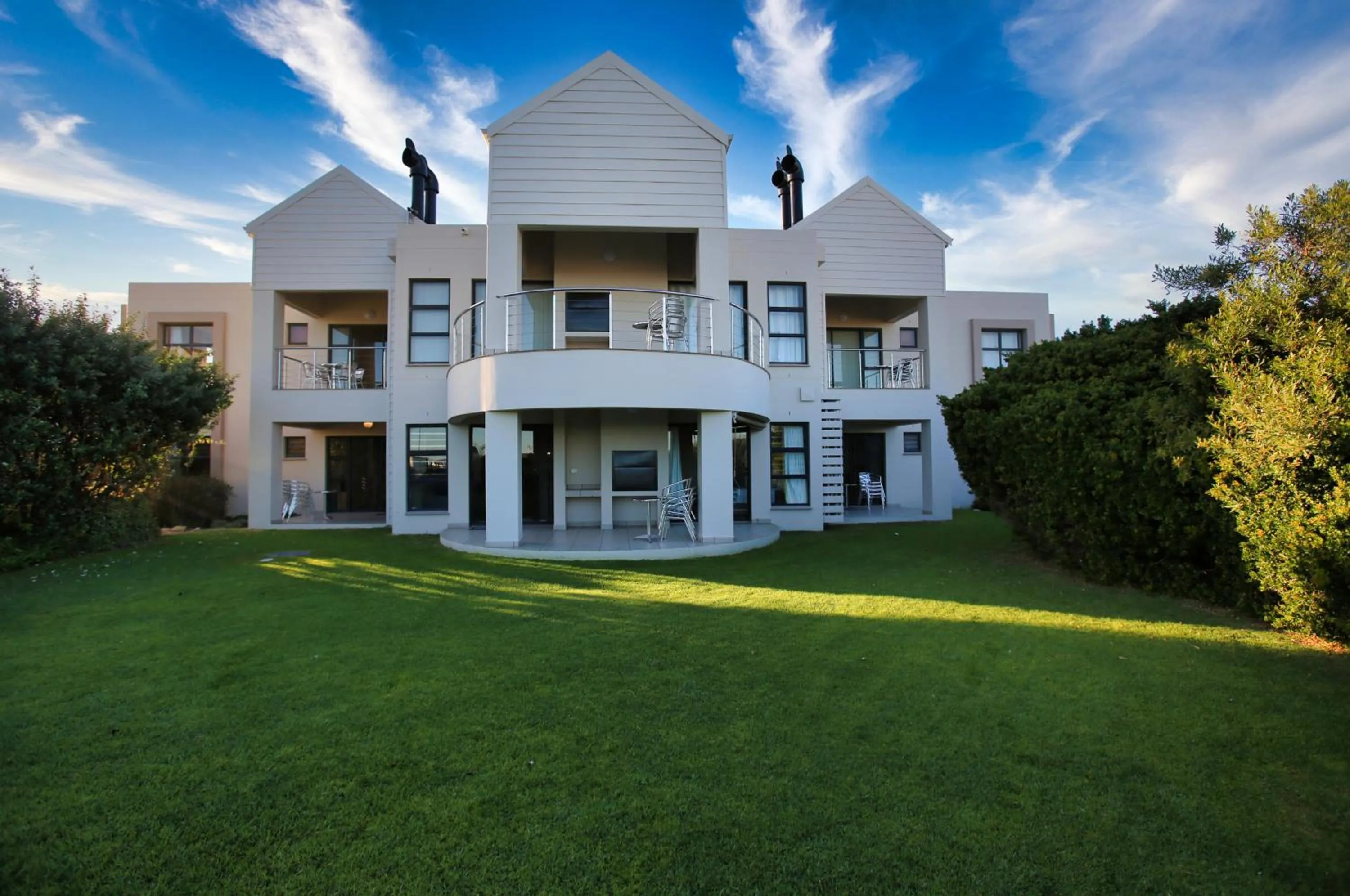 Property building in Ellefsen Golf Suite 103, Langebaan, 4-sleeper