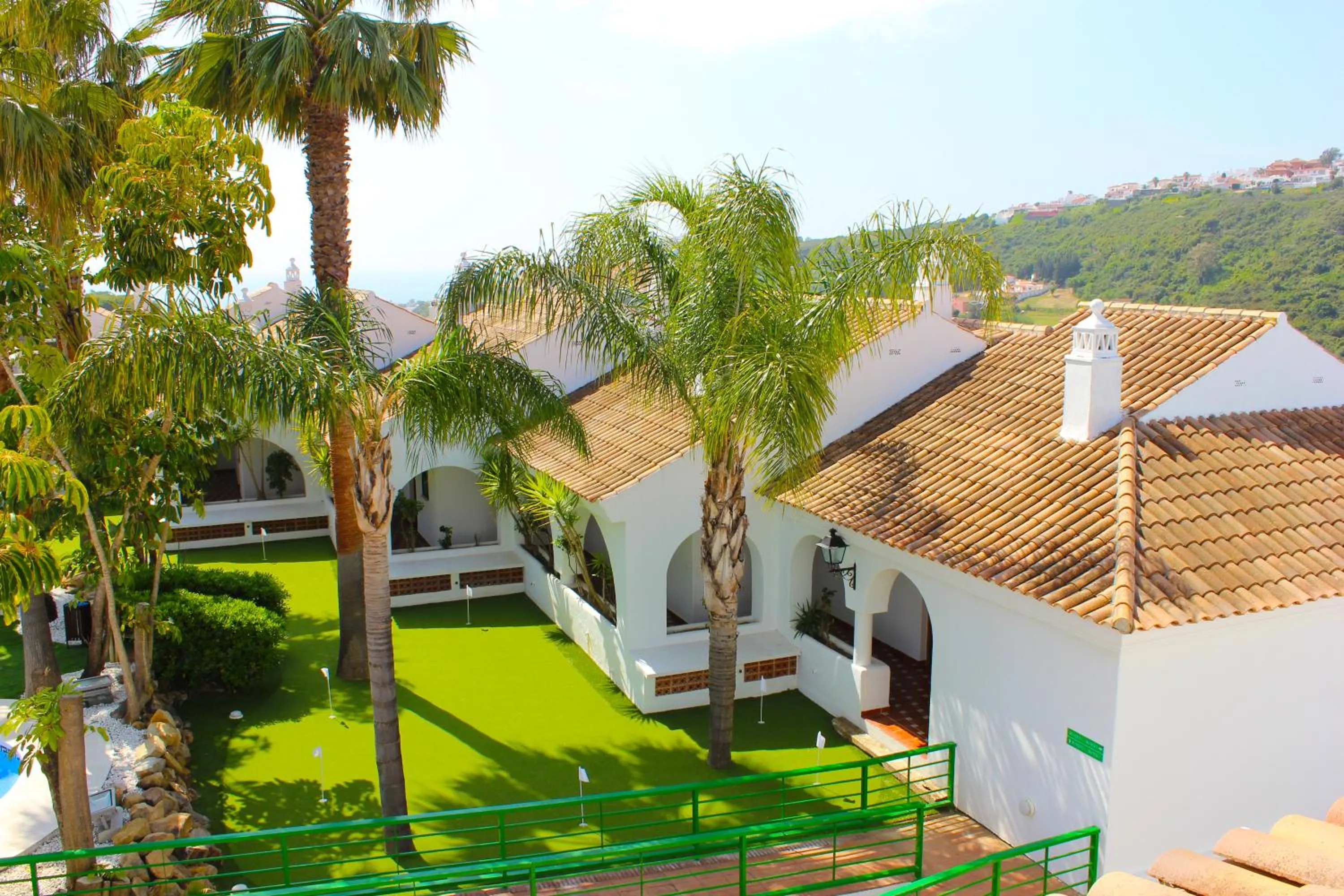 Area and facilities in Hotel Apartamentos Manilva Sun