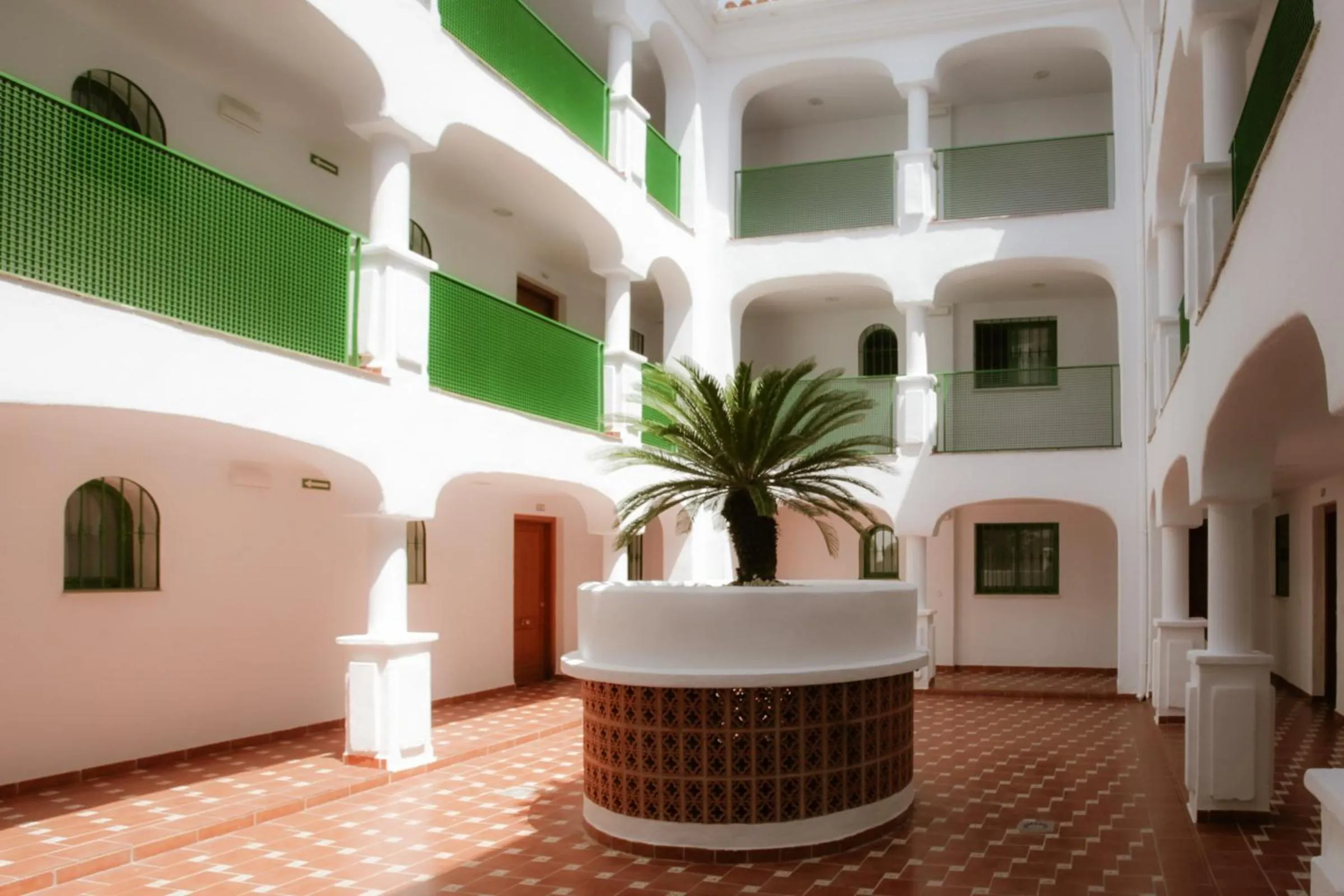 Patio in Hotel Apartamentos Manilva Sun