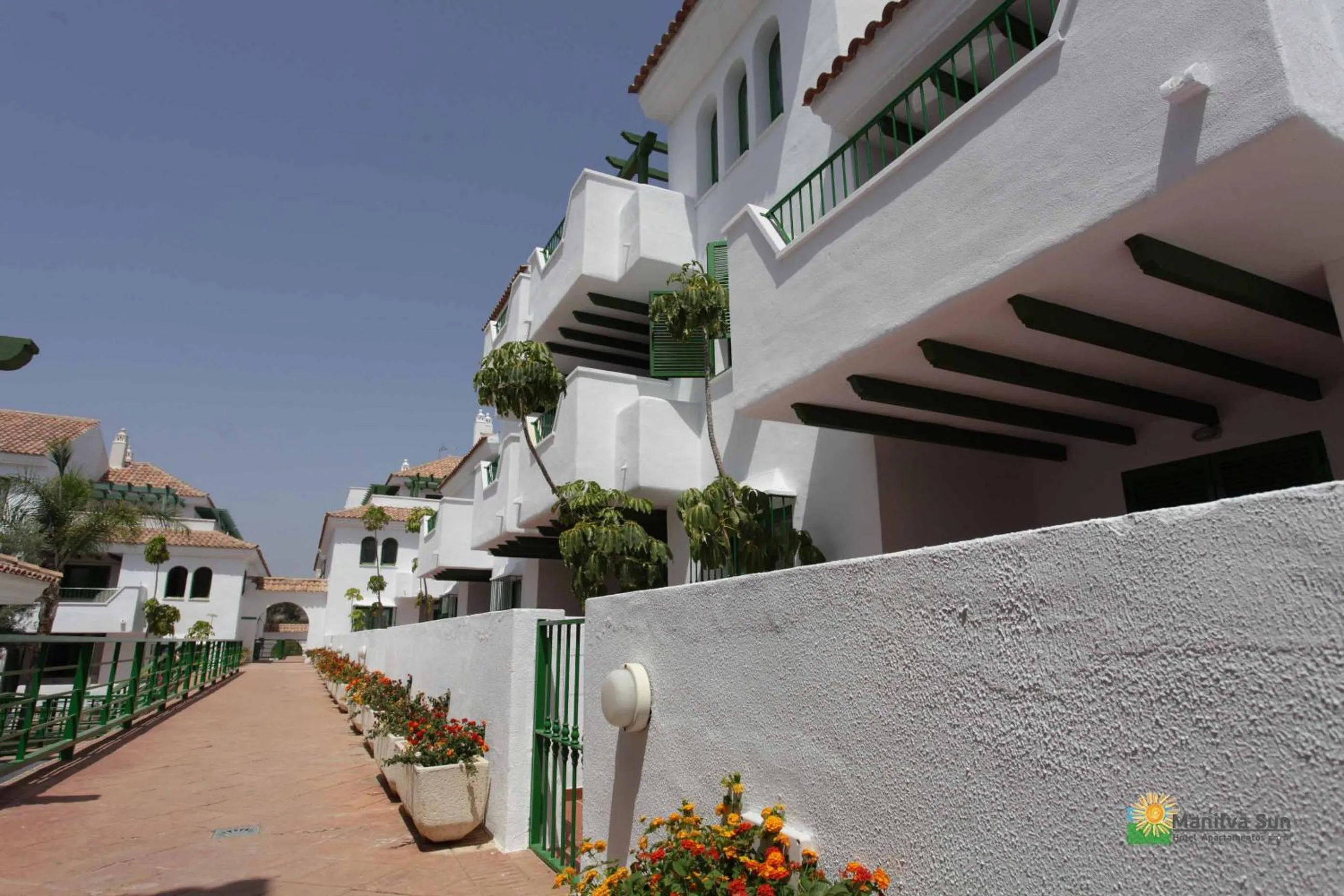 Area and facilities in Hotel Apartamentos Manilva Sun