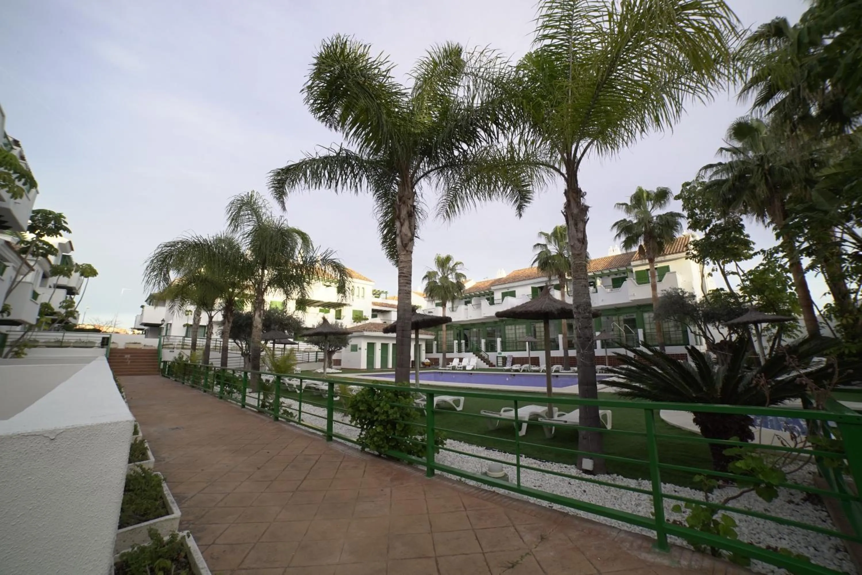 Swimming pool in Hotel Apartamentos Manilva Sun