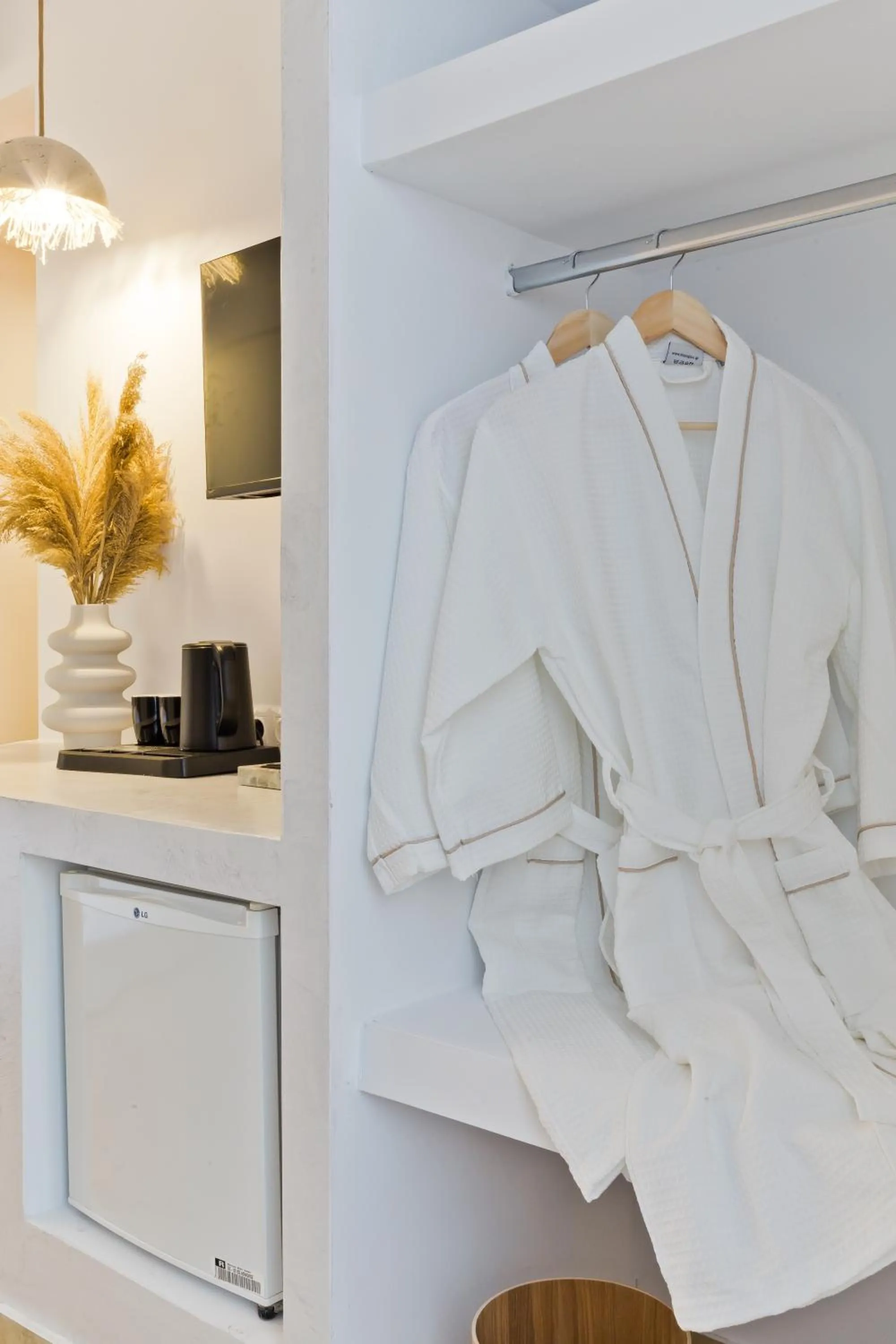 wardrobe in Diana Art Boutique Hotel