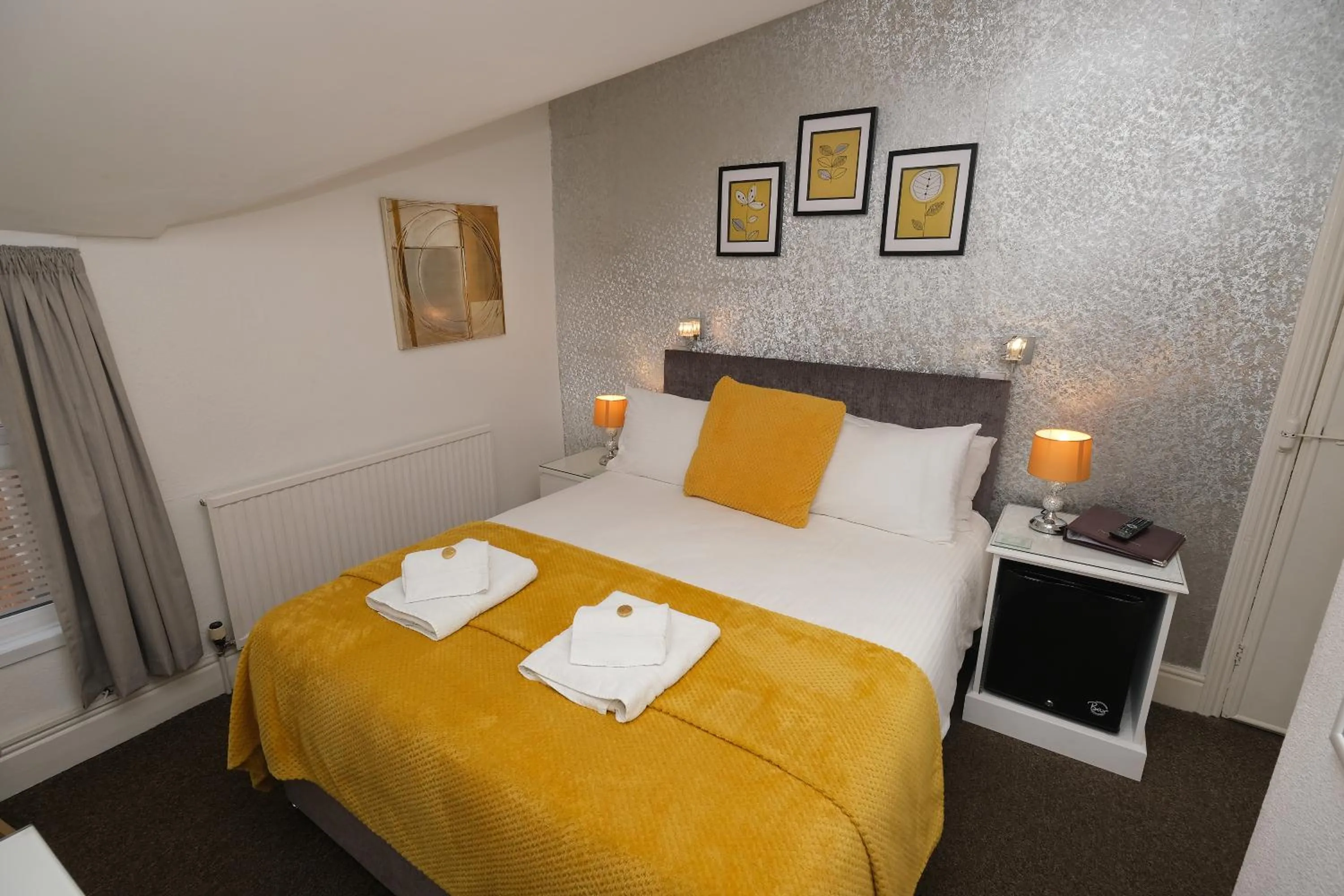 Hermosa Guest House
