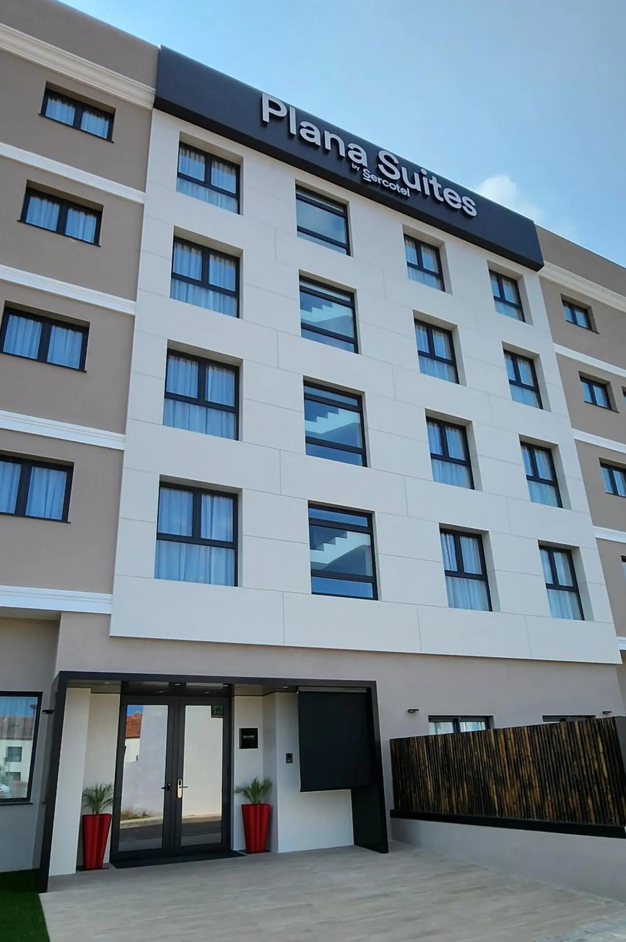 Property building in Sercotel Plana Suites Property building in Sercotel Plana Suites