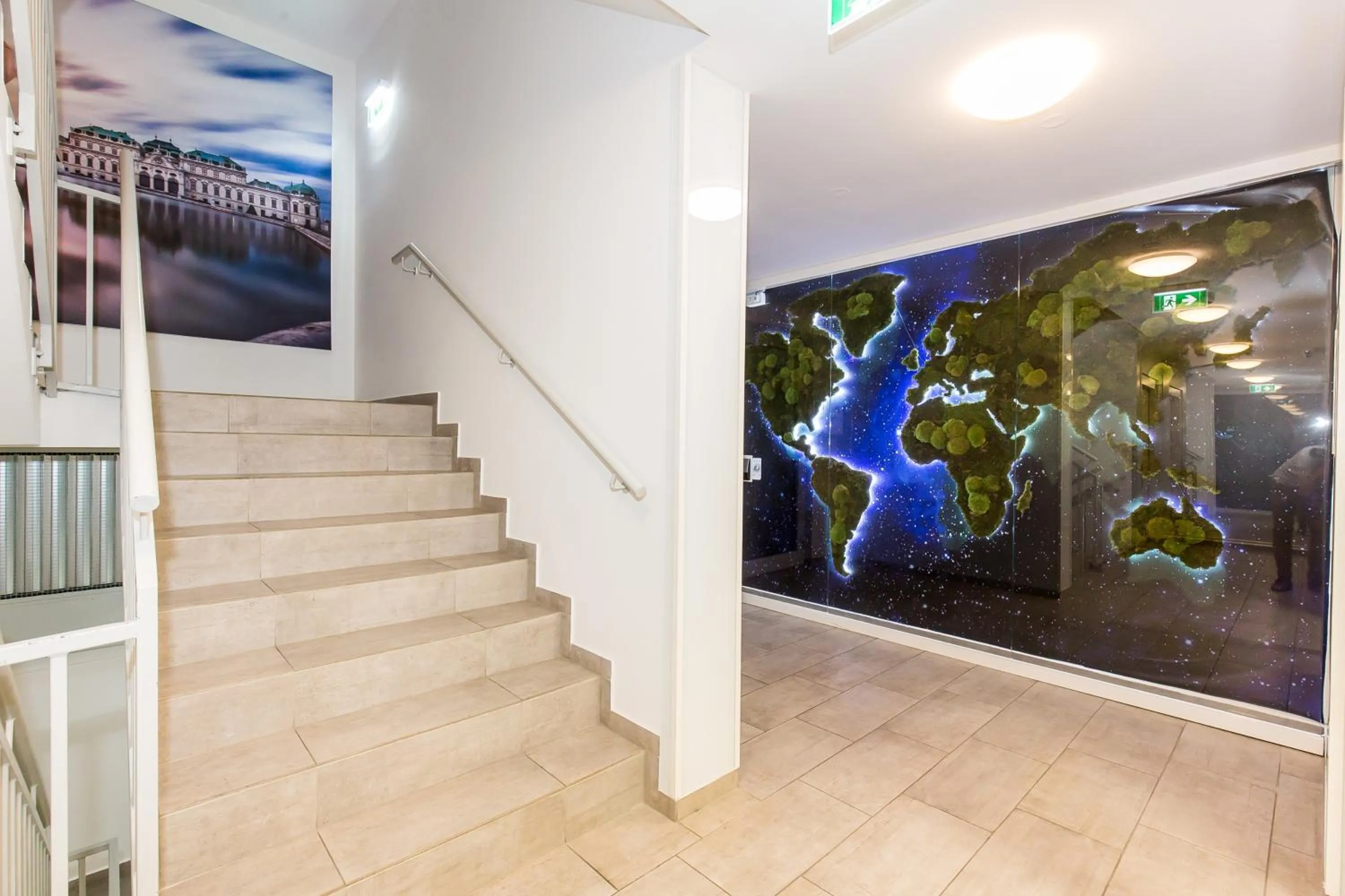 Lobby or reception in Smart Nano Living - Wien Hauptbahnhof - self check-in