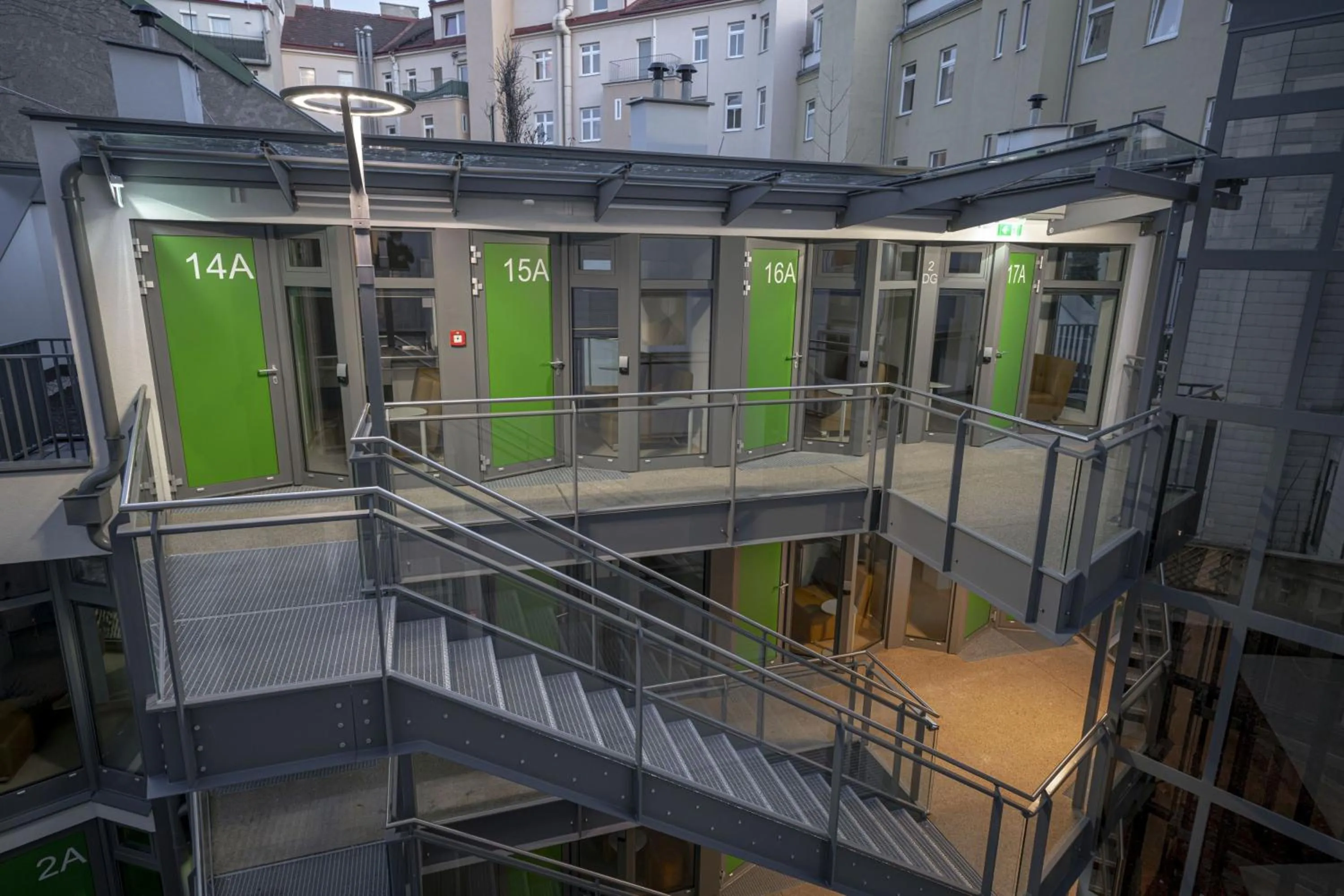 Property building in Smart Nano Living - Wien Hauptbahnhof - self check-in