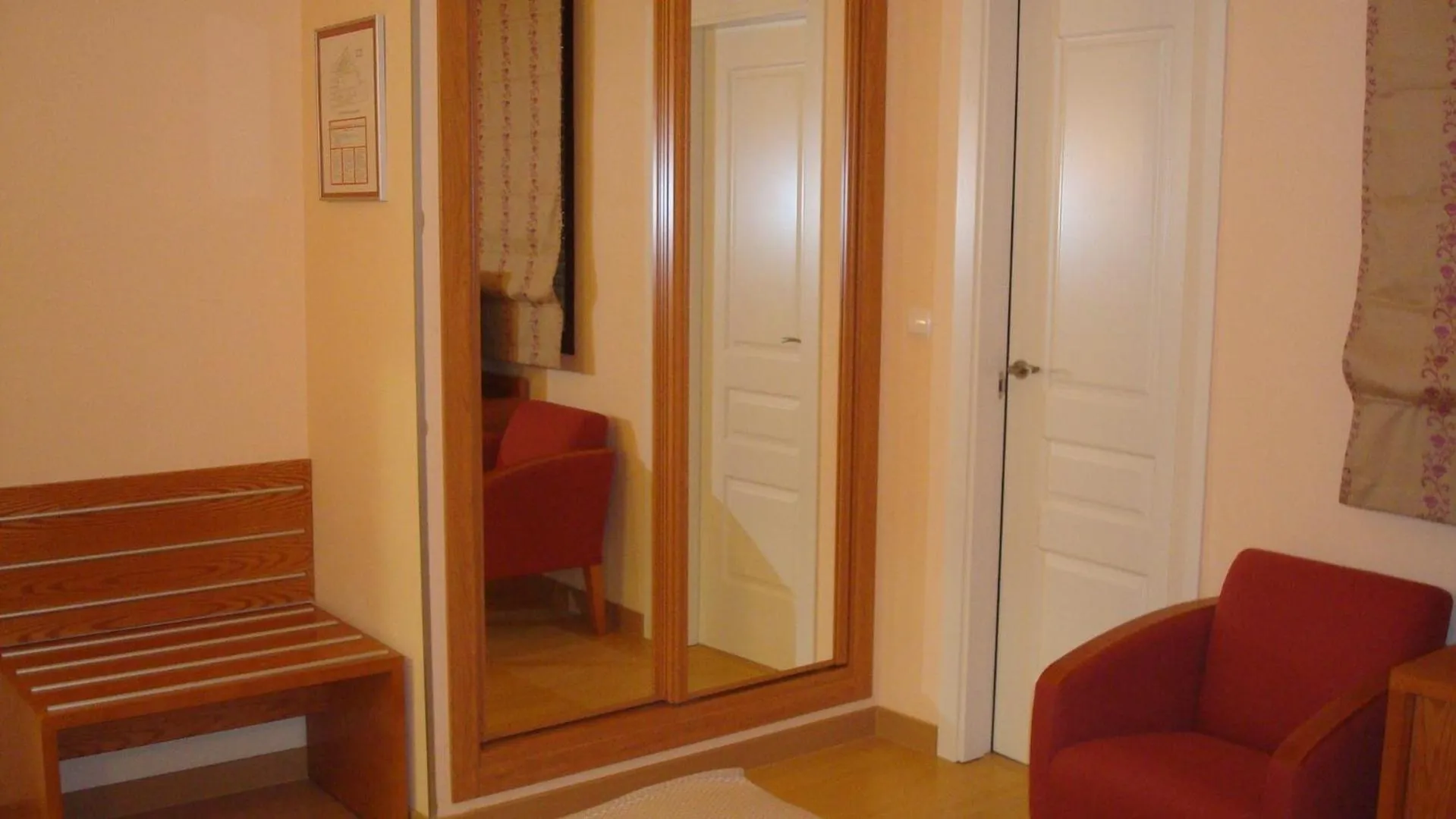 Bedroom in Hotel Alfonso VIII De Cuenca