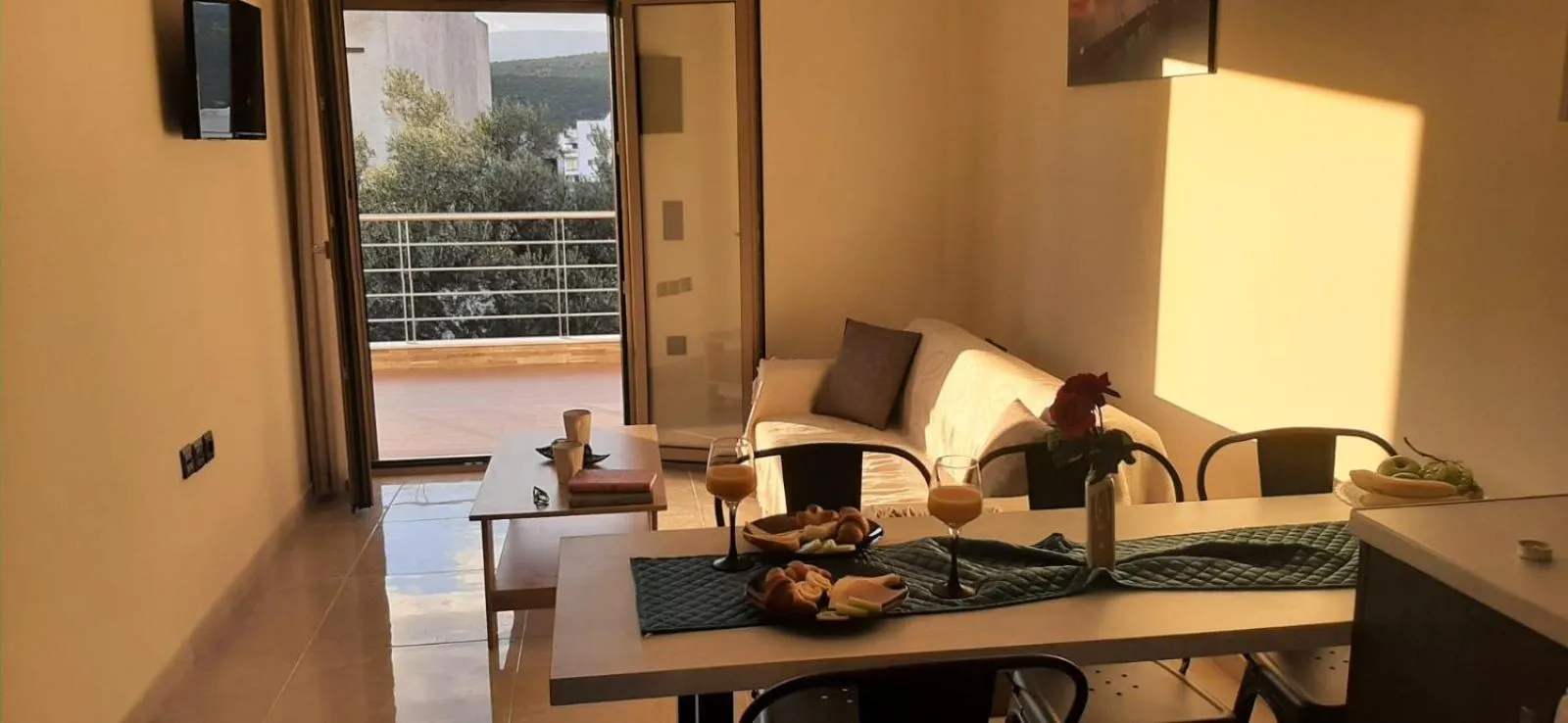 AYRA ROOMS ALIVERI