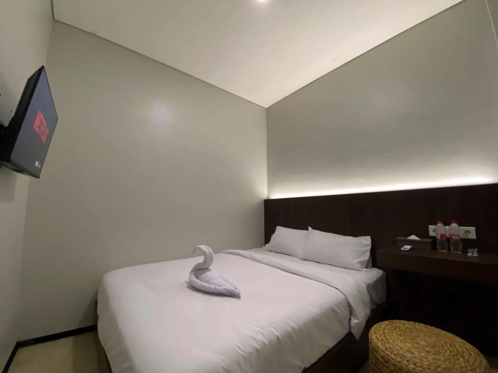 Bed in Sleep Studio Hotel City Center Surabaya