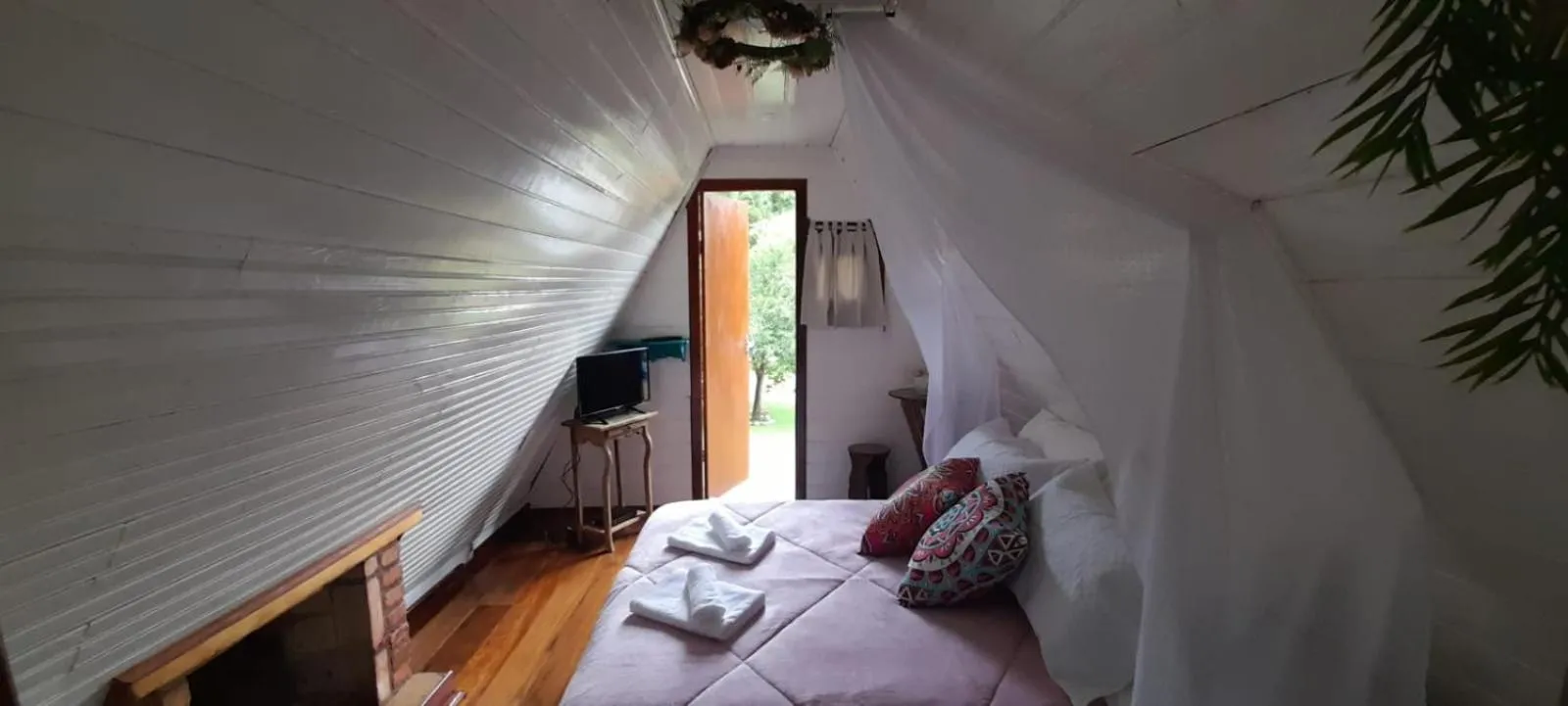 Photo of the whole room, Bed in Pousada Bosque do Visconde