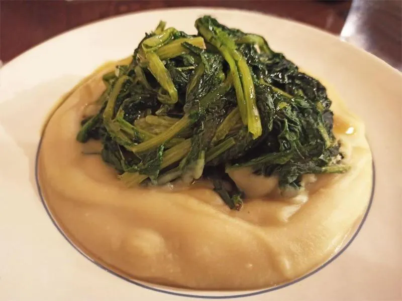 Restaurant/places to eat in Villa con piscina Aria di sole