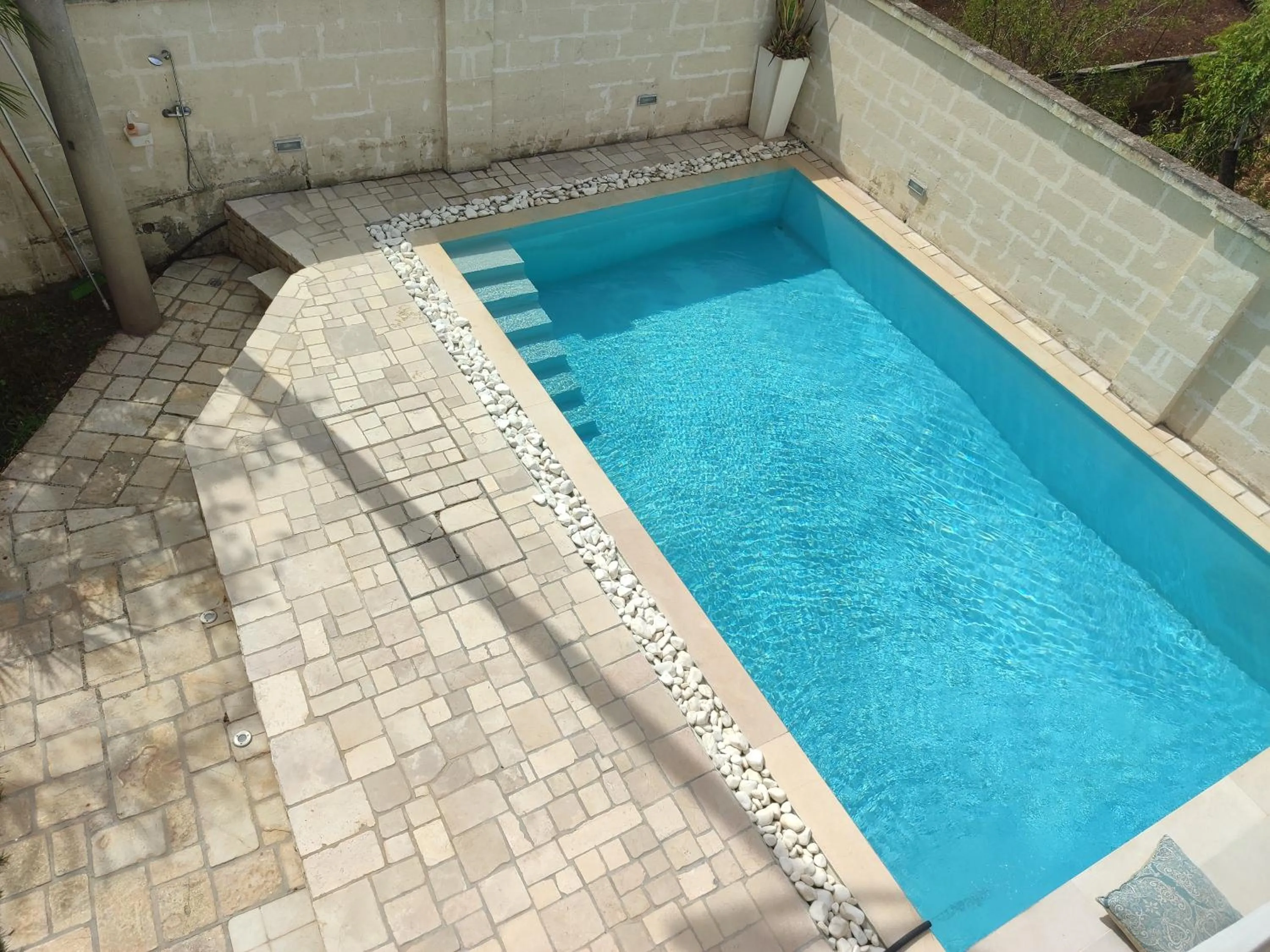 Swimming pool in Villa con piscina Aria di sole