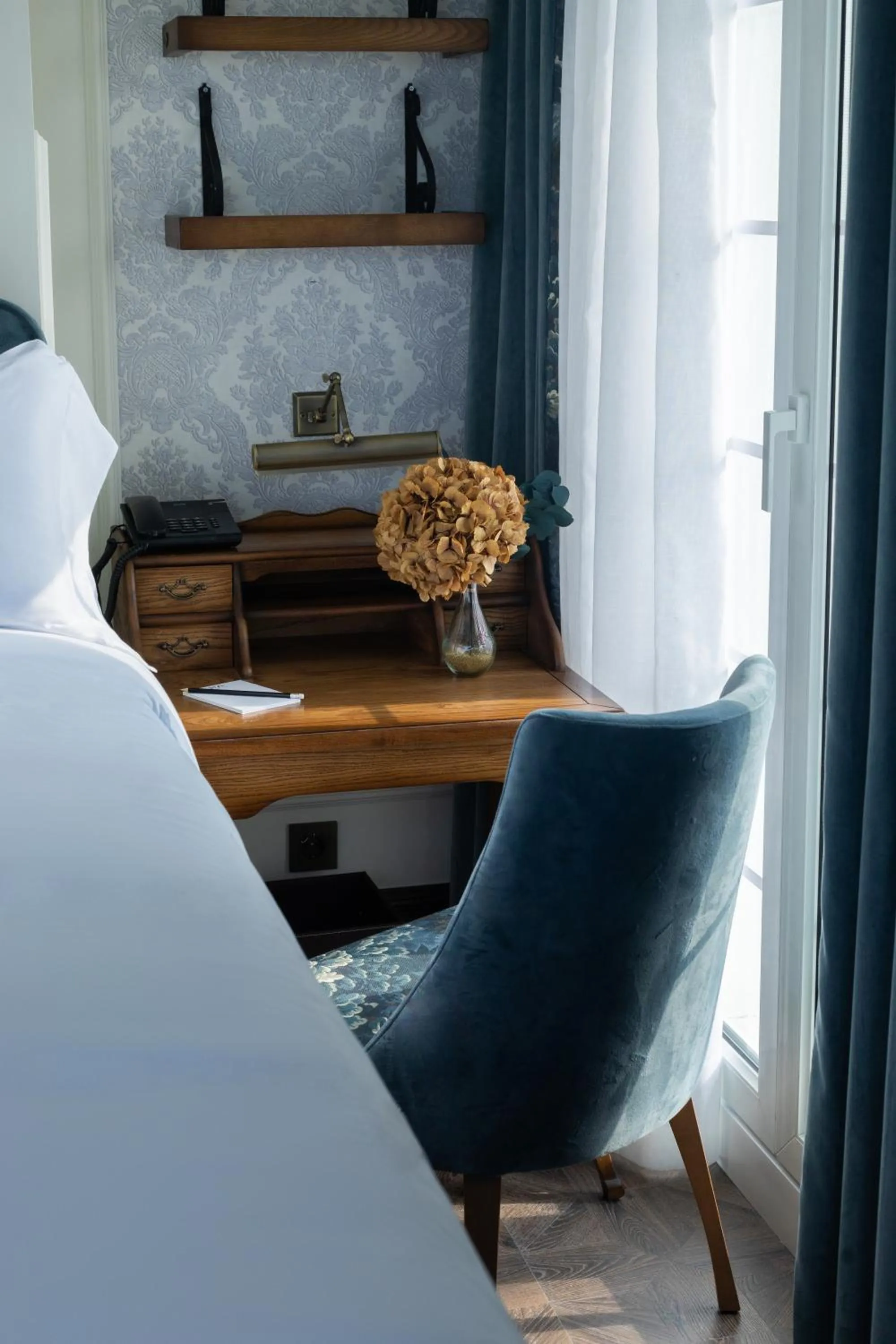 Decorative detail, Bed in Hotel Luze Boutique San Sebastian