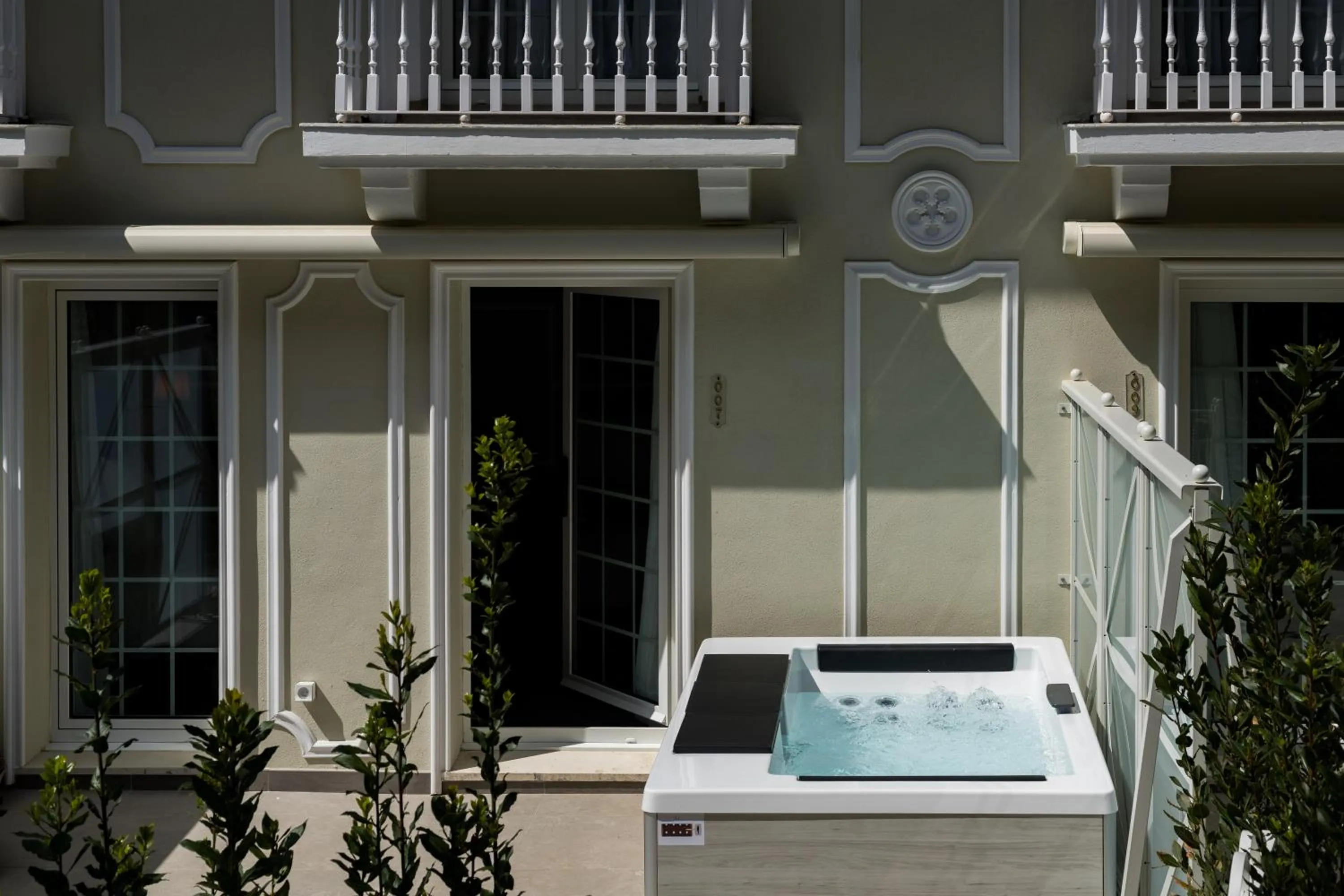 Hot Tub in Hotel Luze Boutique San Sebastian