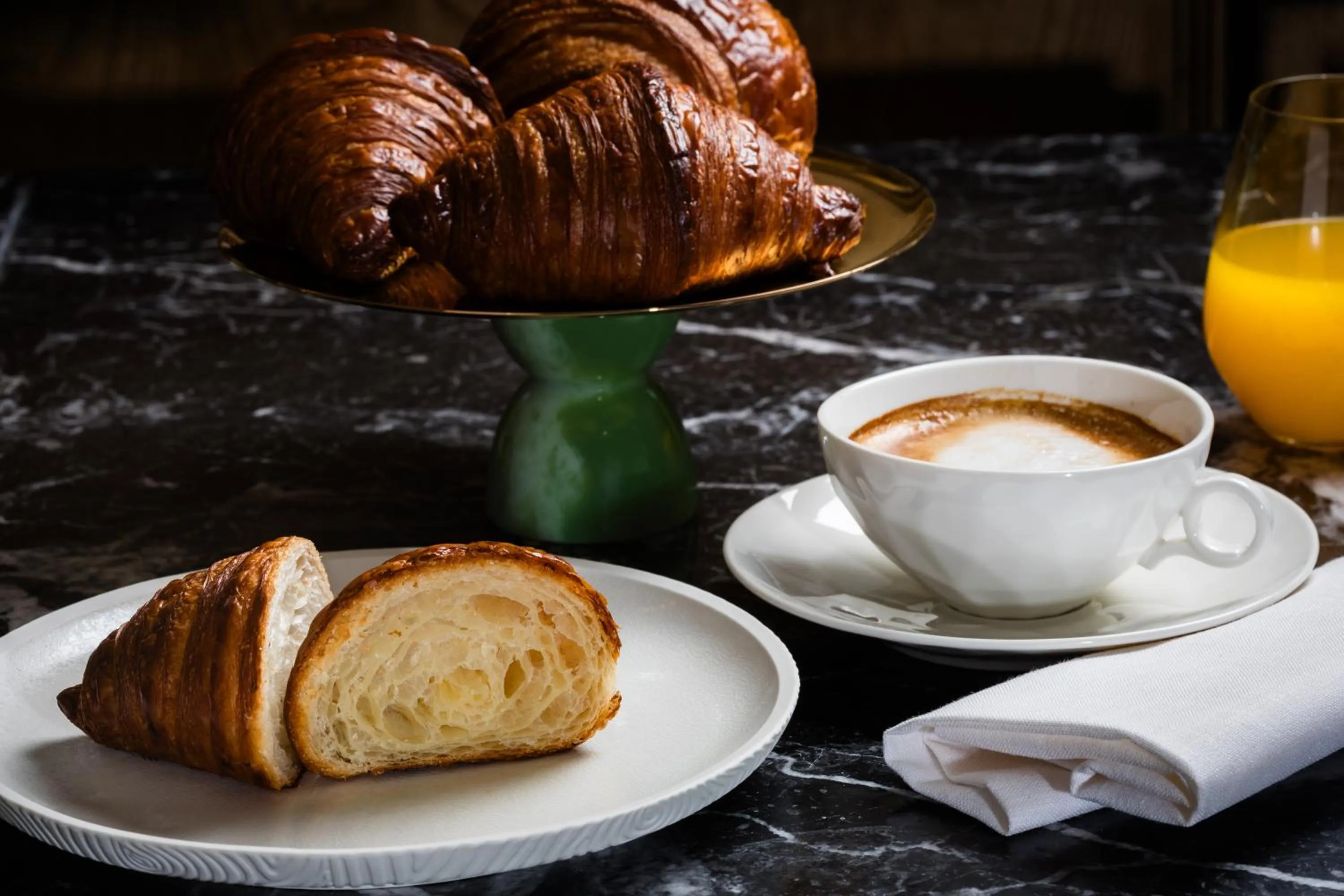 Restaurant/places to eat in Hotel Luze Boutique San Sebastian