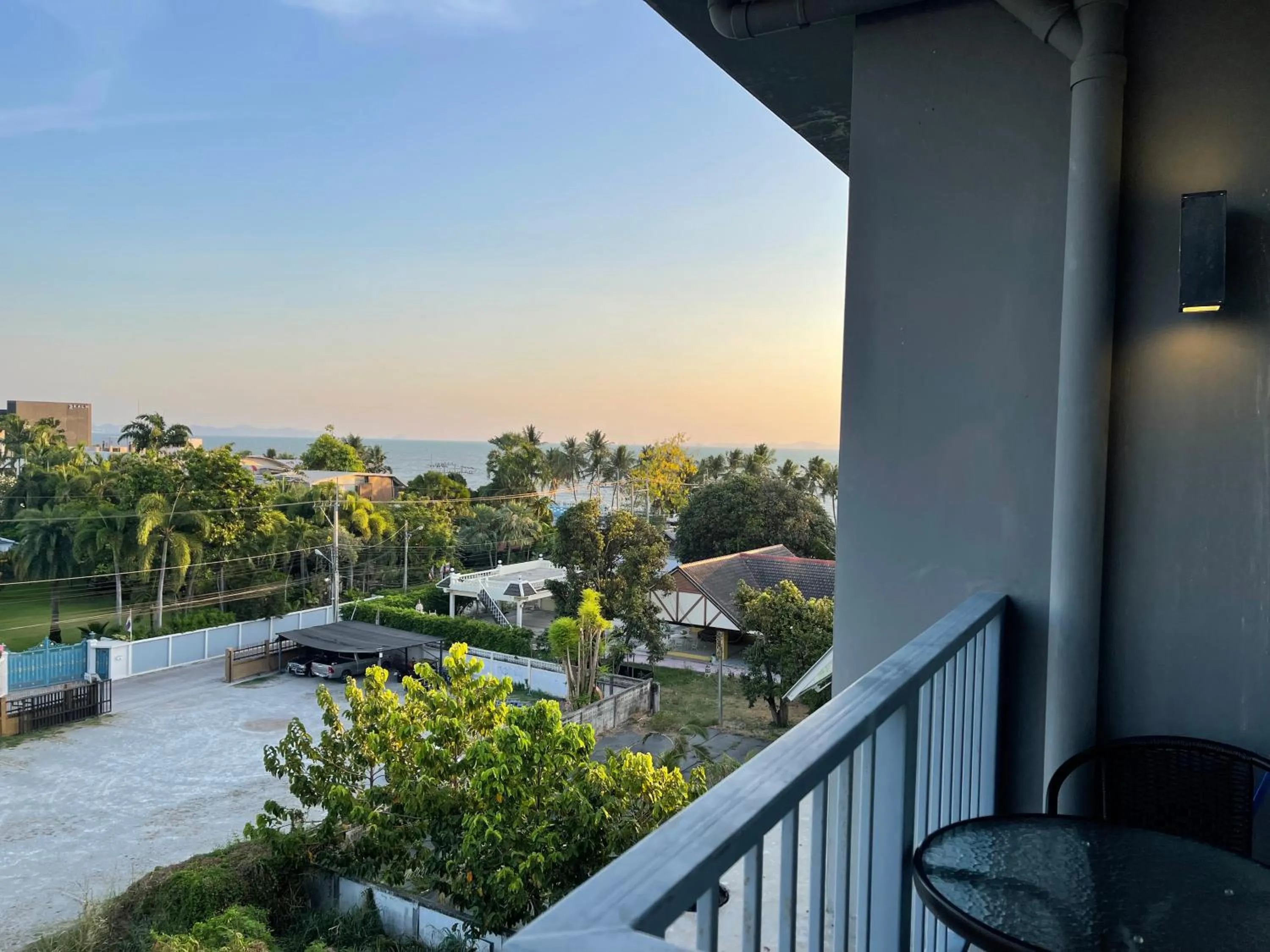 The Patio bangsaen miracle Seaview